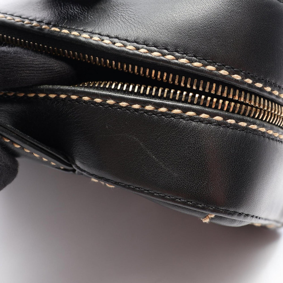 Chanel Black Leather Handbag (Pre-Owned)