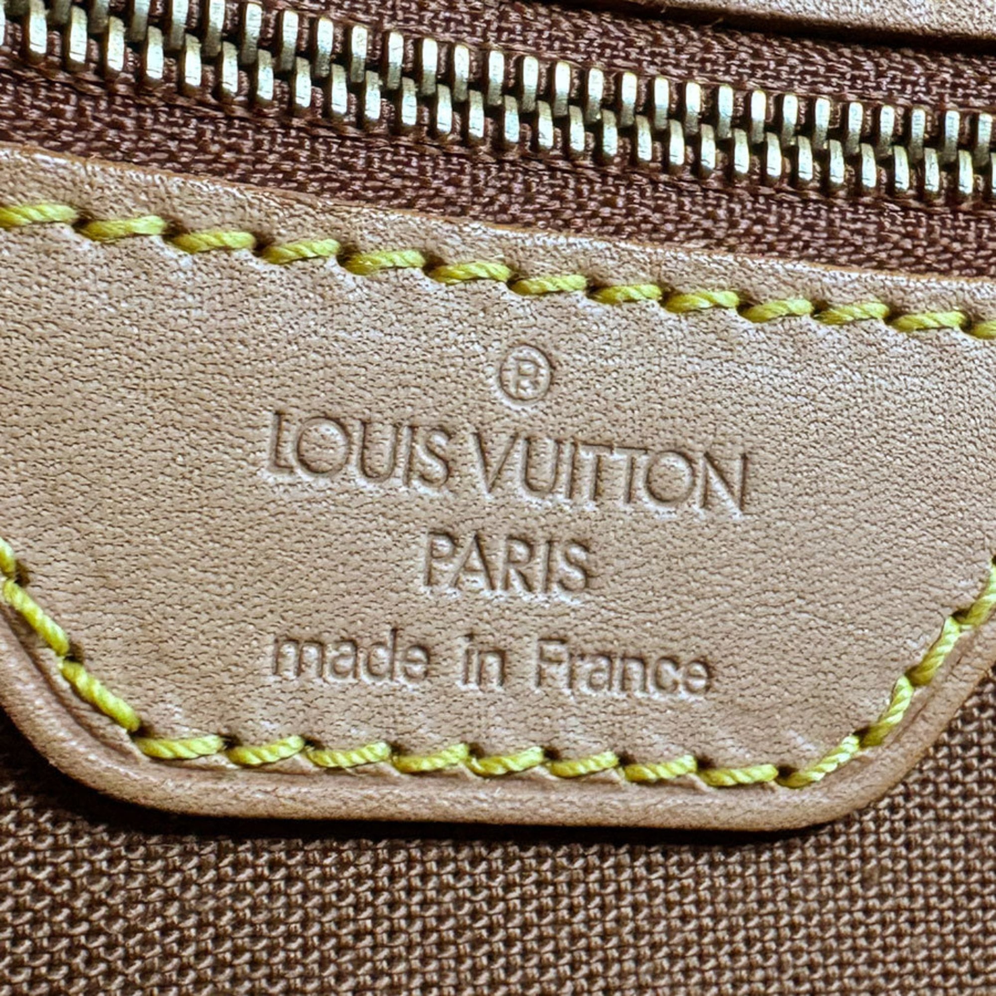 Louis Vuitton Brown Monogram Monogram Shoulder Bag (Pre-Owned)