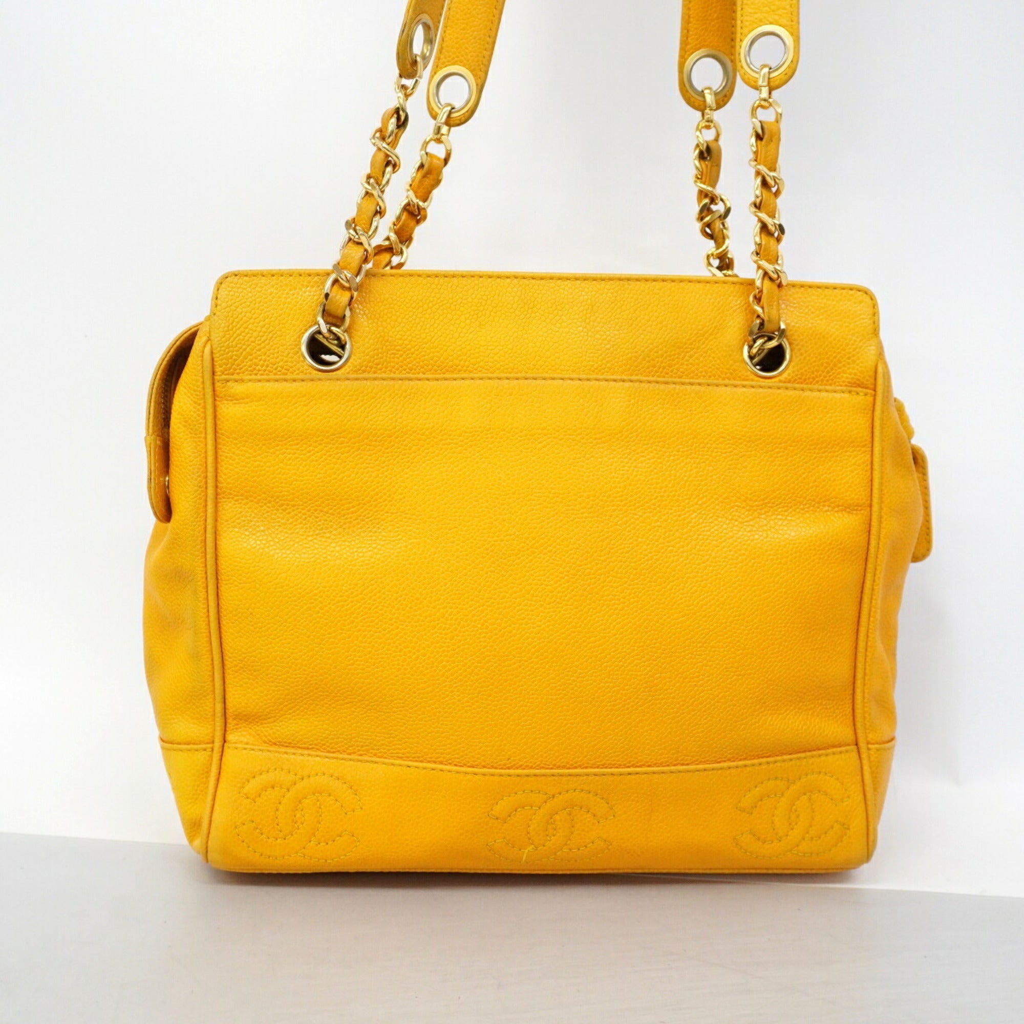 Chanel Yellow Grained Calfskin Shoulder Bag (Pre-Owned)