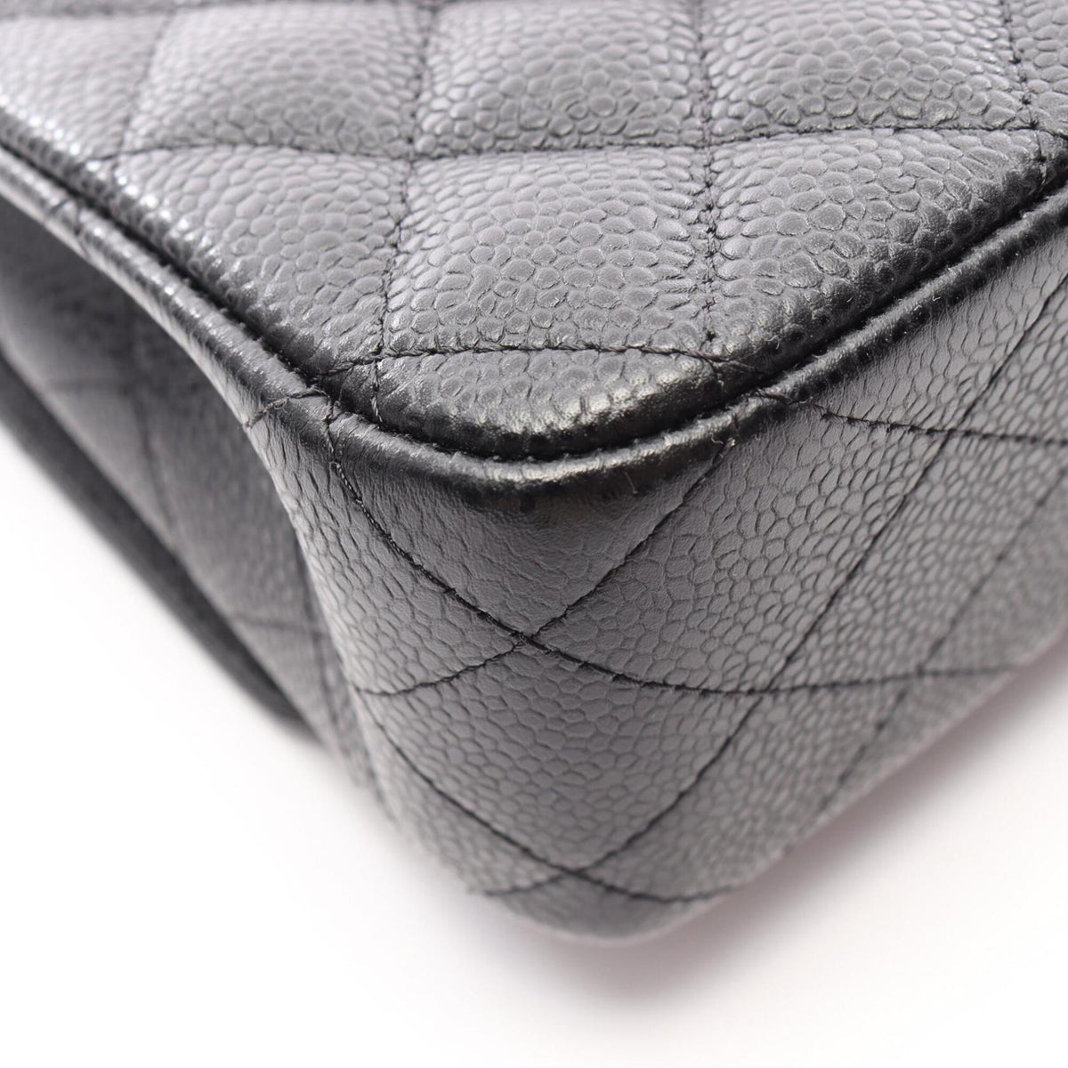 Chanel Black Grained Calfskin Handbag Shoulder Bag (Pre-Owned)