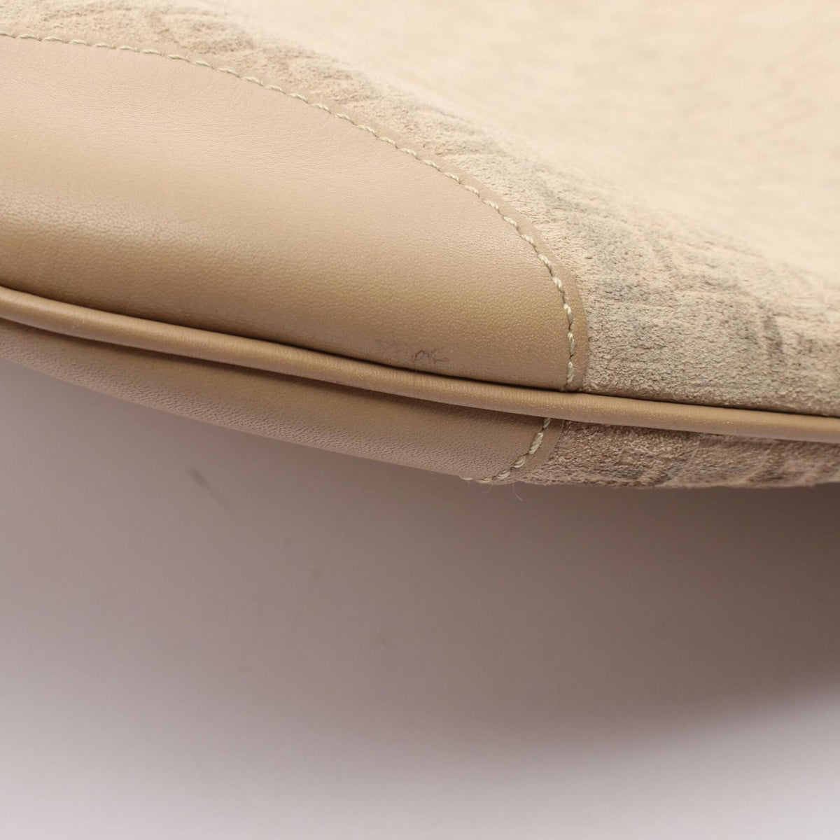 Gucci Beige Suede Leather Handbag Shoulder Bag (Pre-Owned)