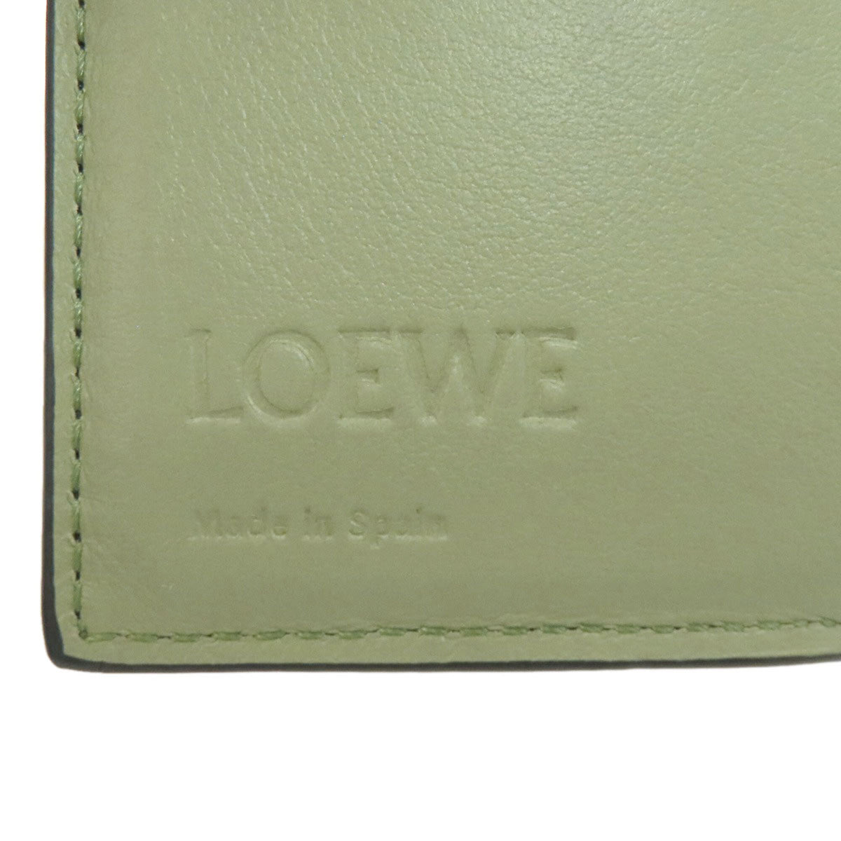 Loewe Green Leather Wallet (Bi-Fold) (Pre-Owned)