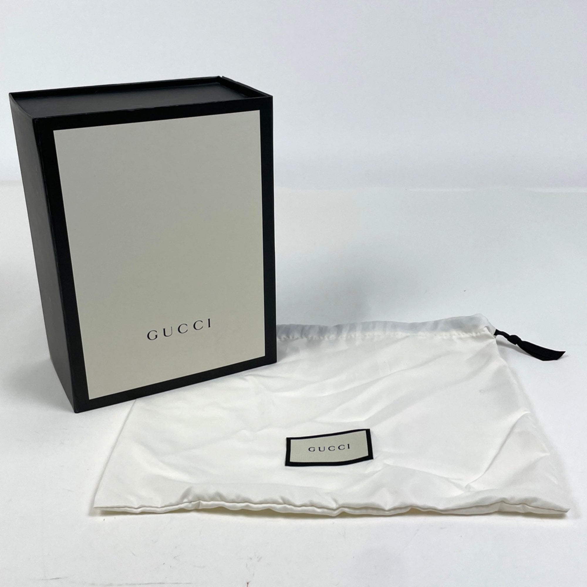 Gucci Black Leather Shoulder Bag (Pre-Owned)