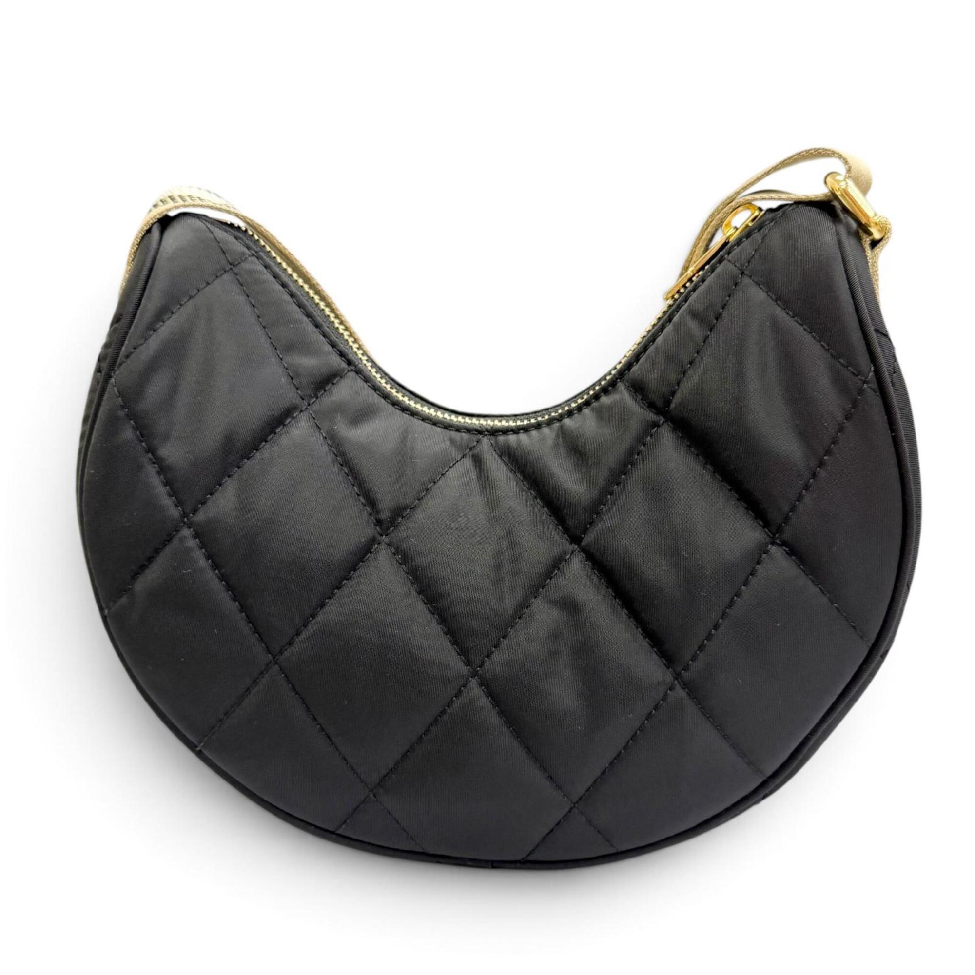 Burberry Black Nylon Leather Crossbody Bag Shoulder Bag (Pre-Owned)