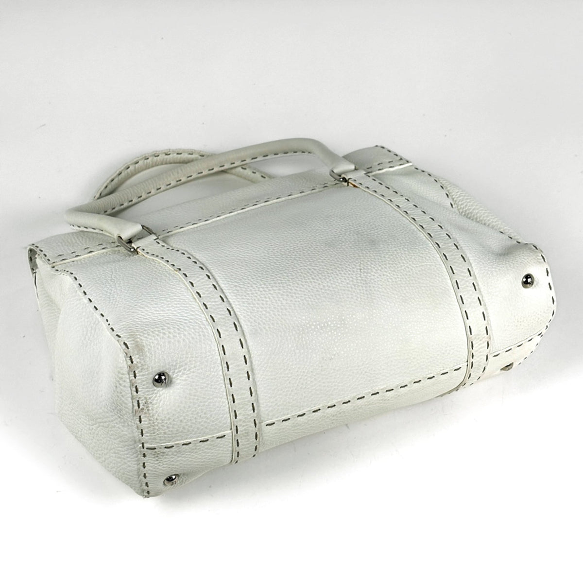 Fendi White Leather Tote Bag (Pre-Owned)