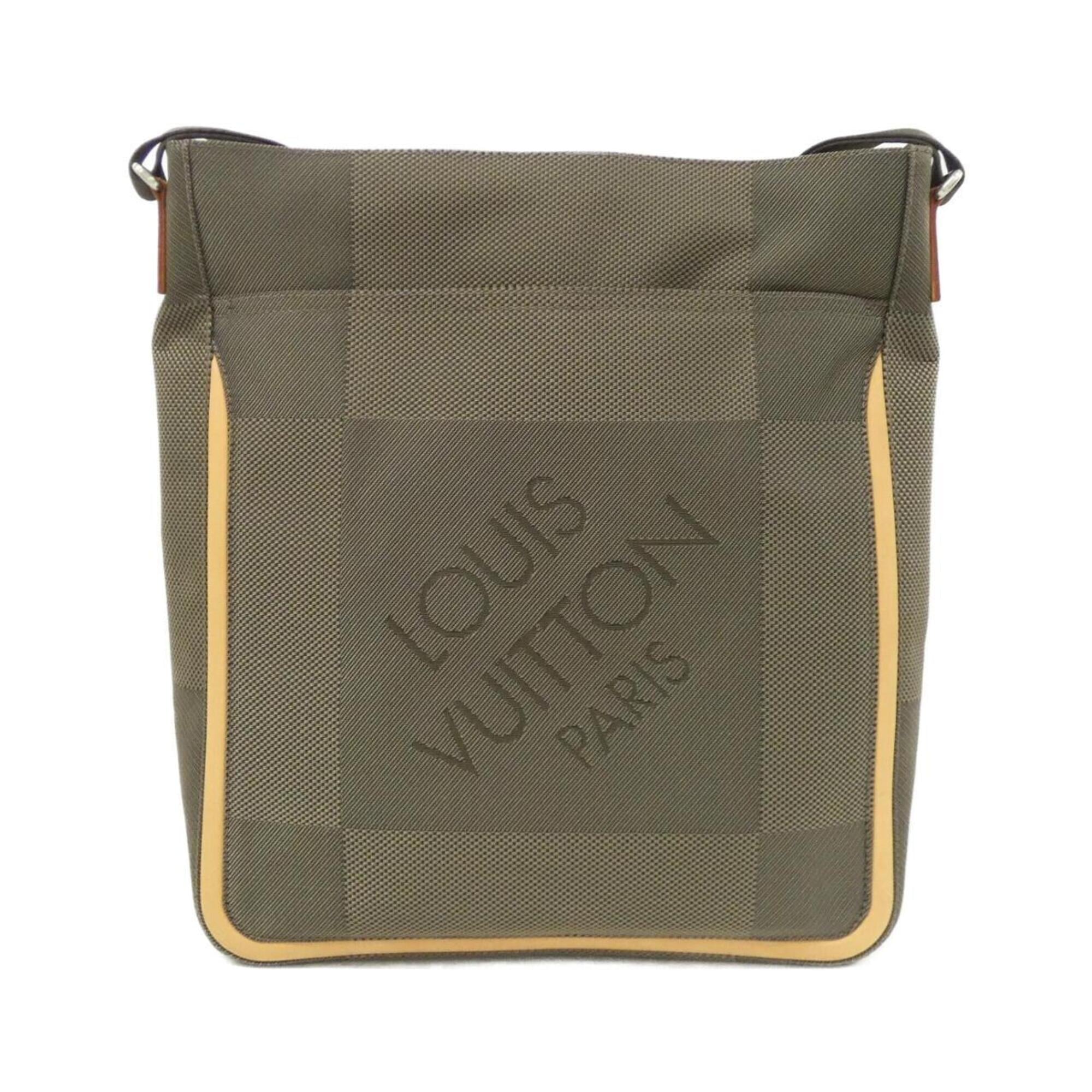 Louis Vuitton Brown Coated Canvas Shoulder Bag (Pre-Owned)