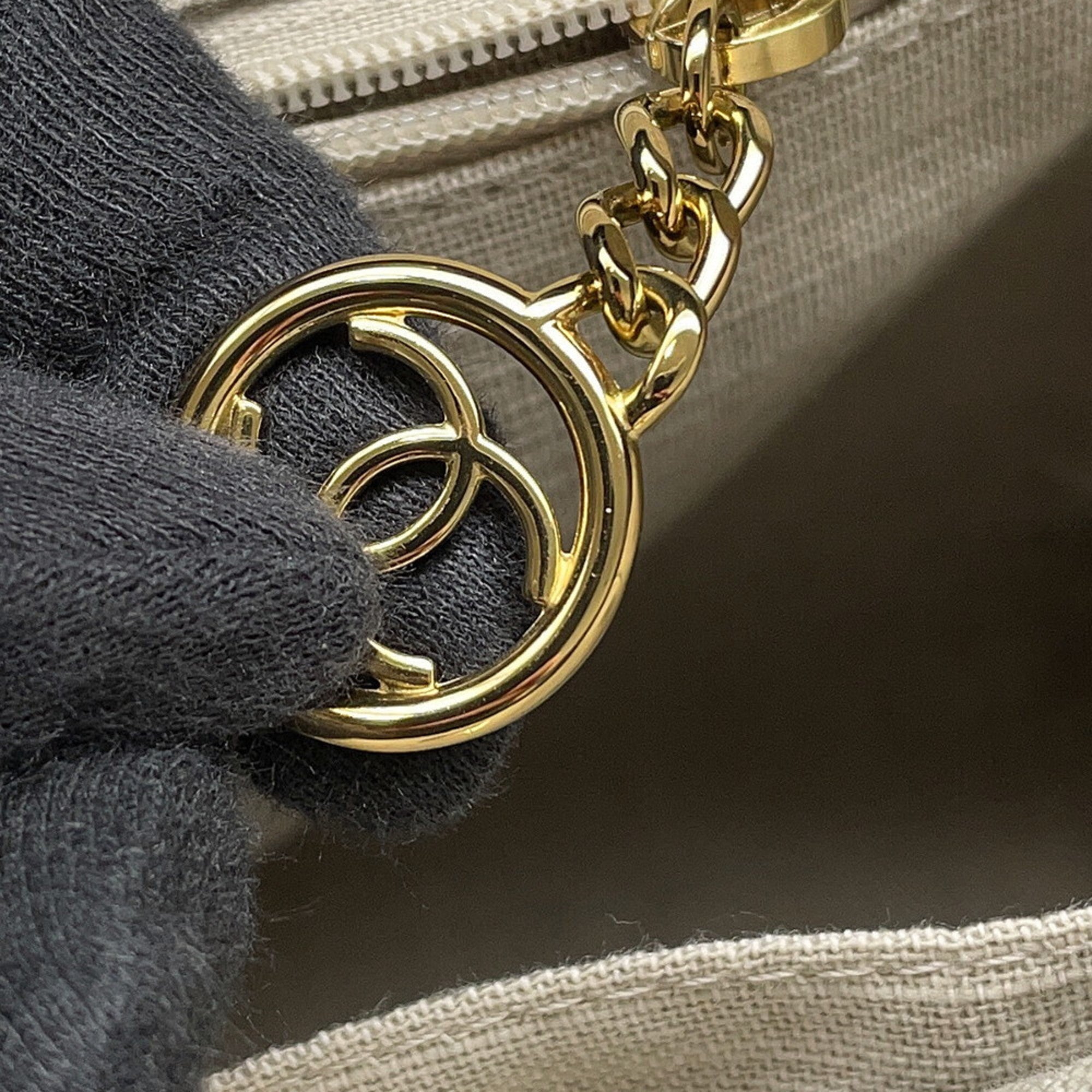 Chanel Black Canvas Handbag Tote Bag (Pre-Owned)