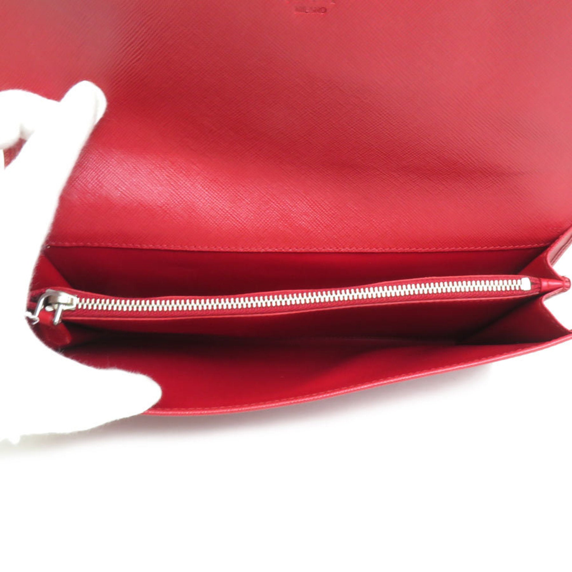 Prada Red Color Leather Long Wallet (Bi-Fold) (Pre-Owned)