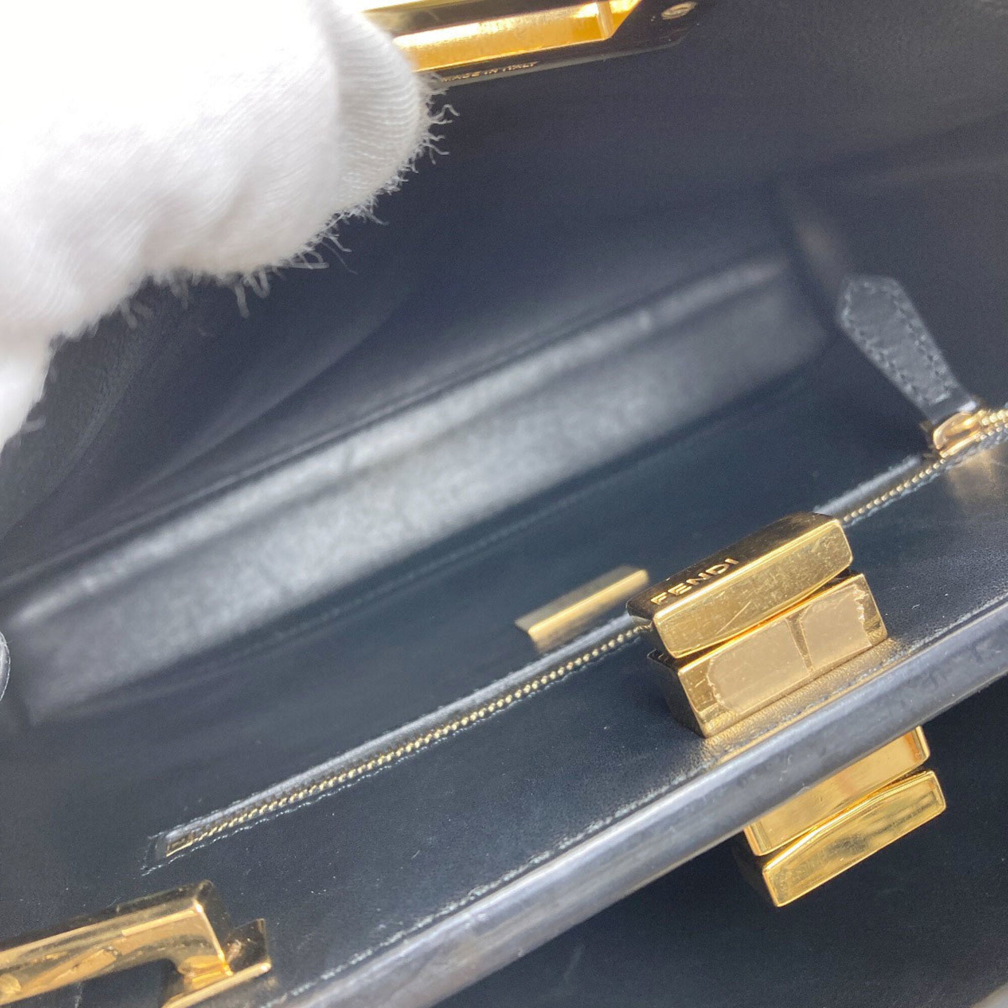 Fendi Grayish Leather Handbag (Pre-Owned)