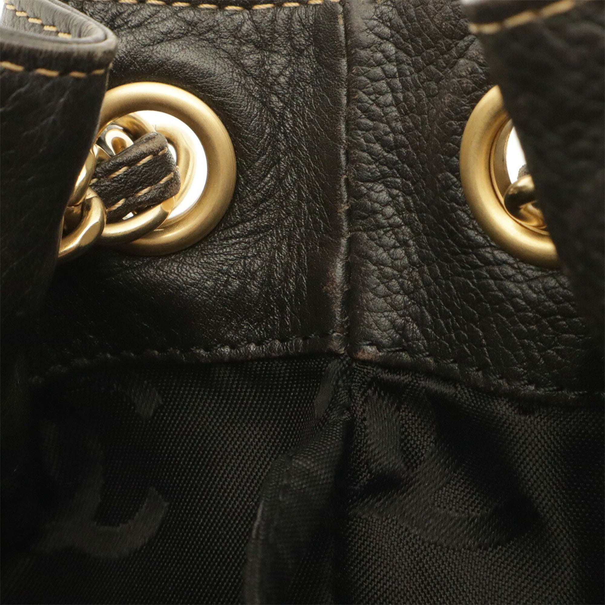 Chanel Black Grained Calfskin Shoulder Bag (Pre-Owned)