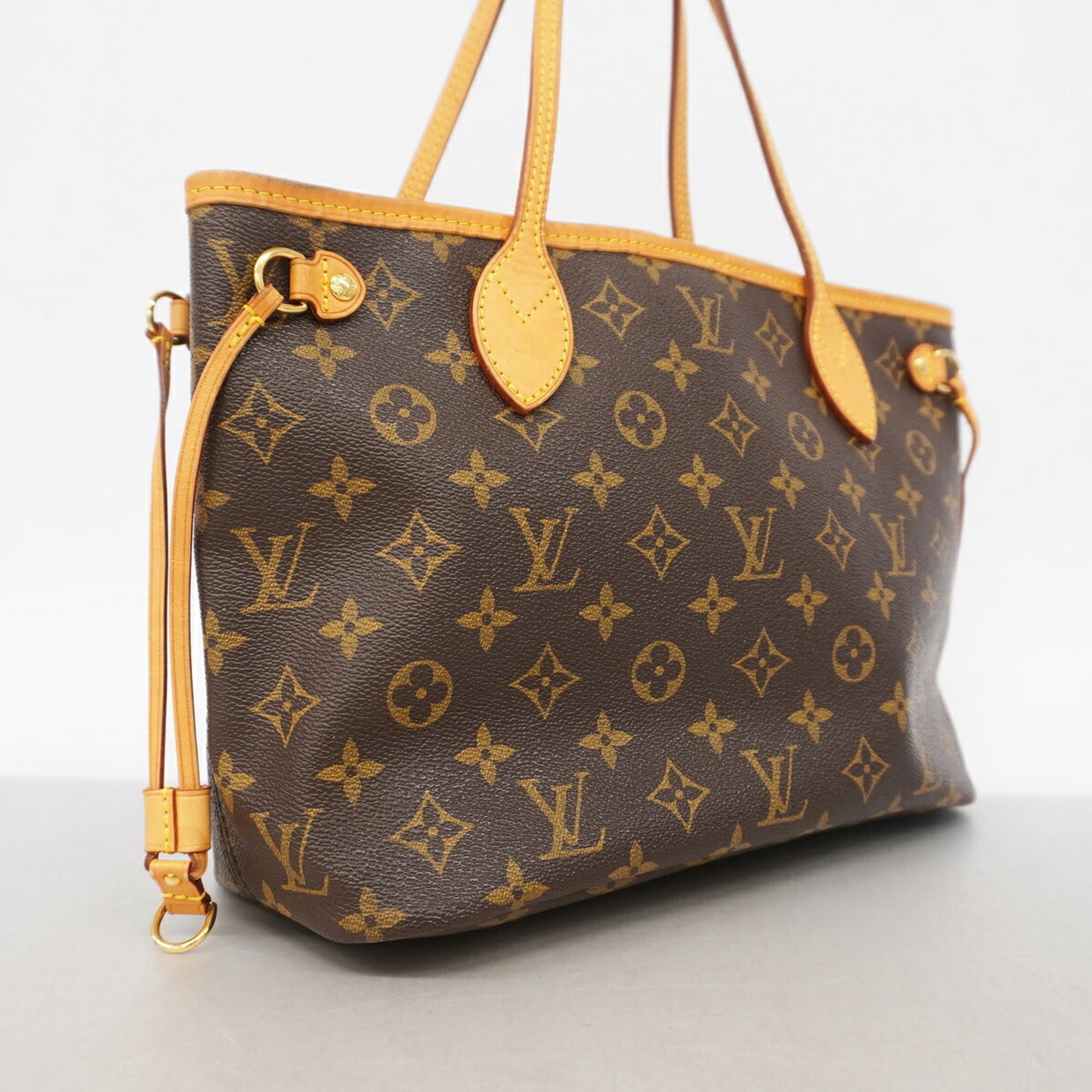 Louis Vuitton Brown Tote Bag (Pre-Owned)
