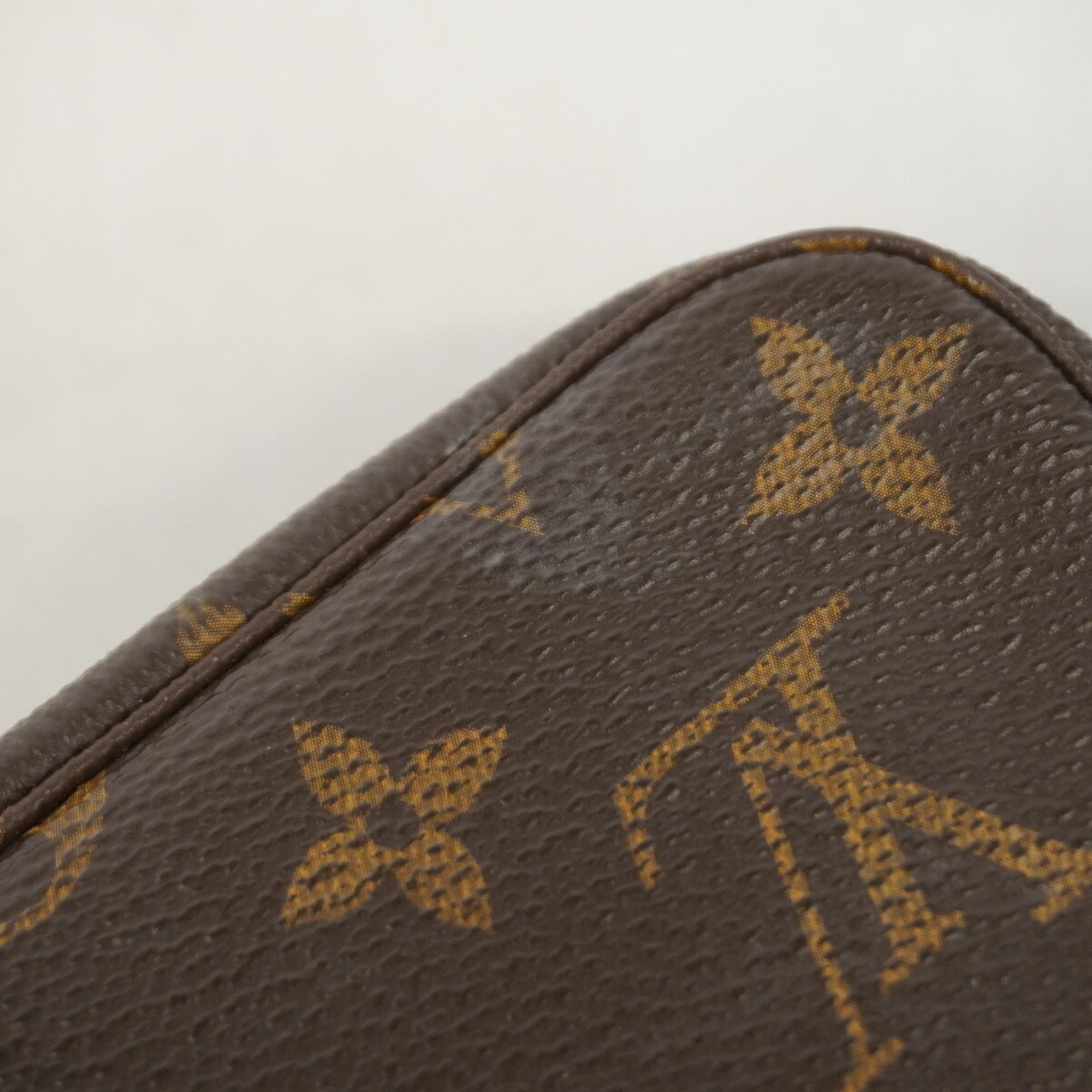 Louis Vuitton Brown Pouch (Pre-Owned)