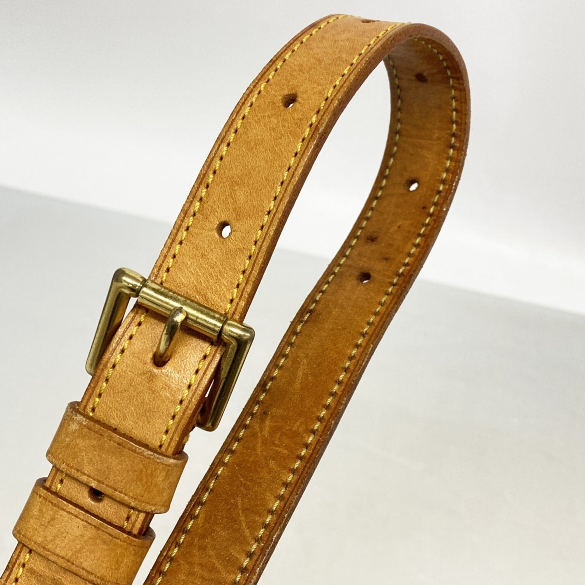Louis Vuitton Brown Shoulder Bag (Pre-Owned)