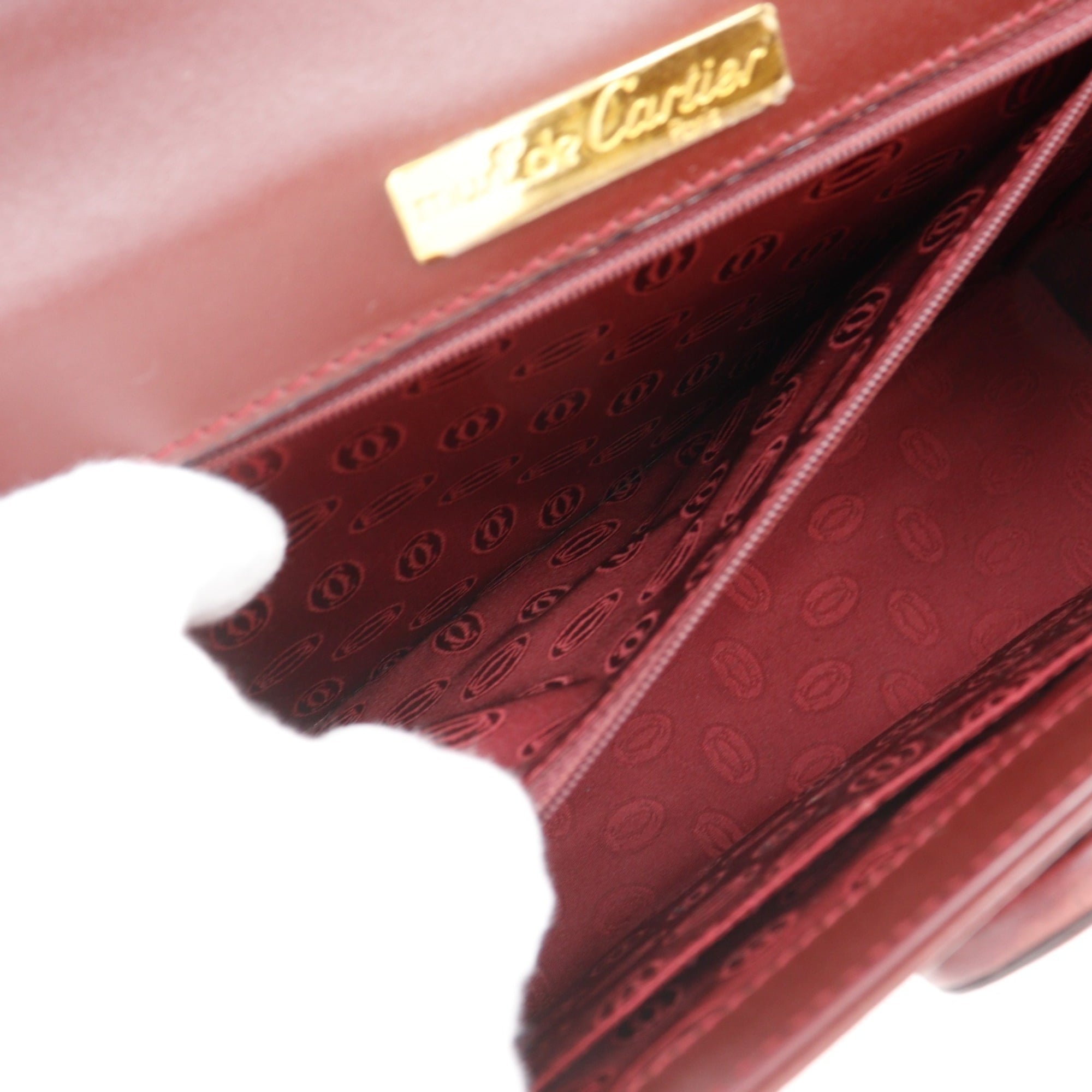 Cartier Bordeaux Red Color Wine Red Leather Handbag (Pre-Owned)