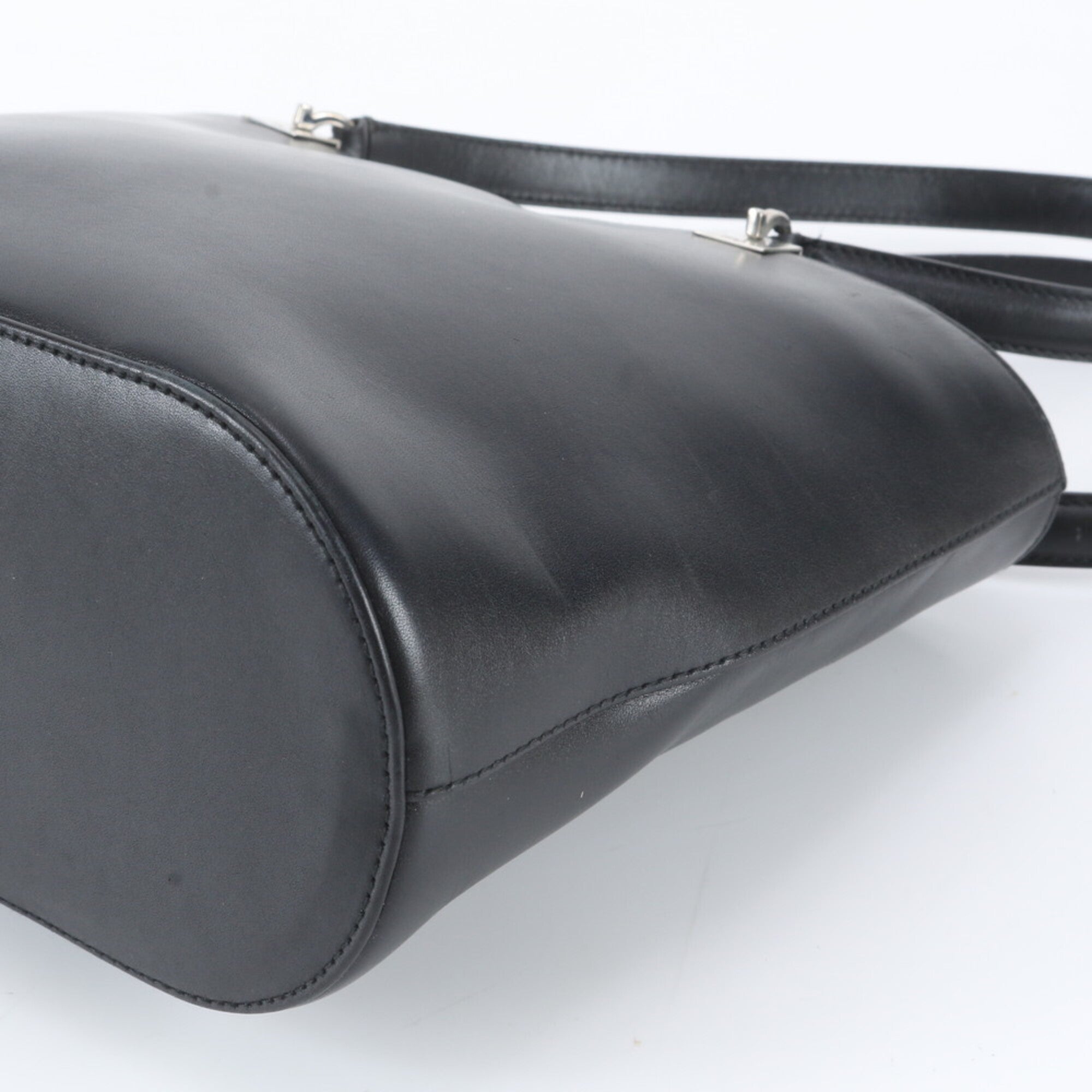 Salvatore Ferragamo Black Leather Handbag Shoulder Bag Tote Bag (Pre-Owned)