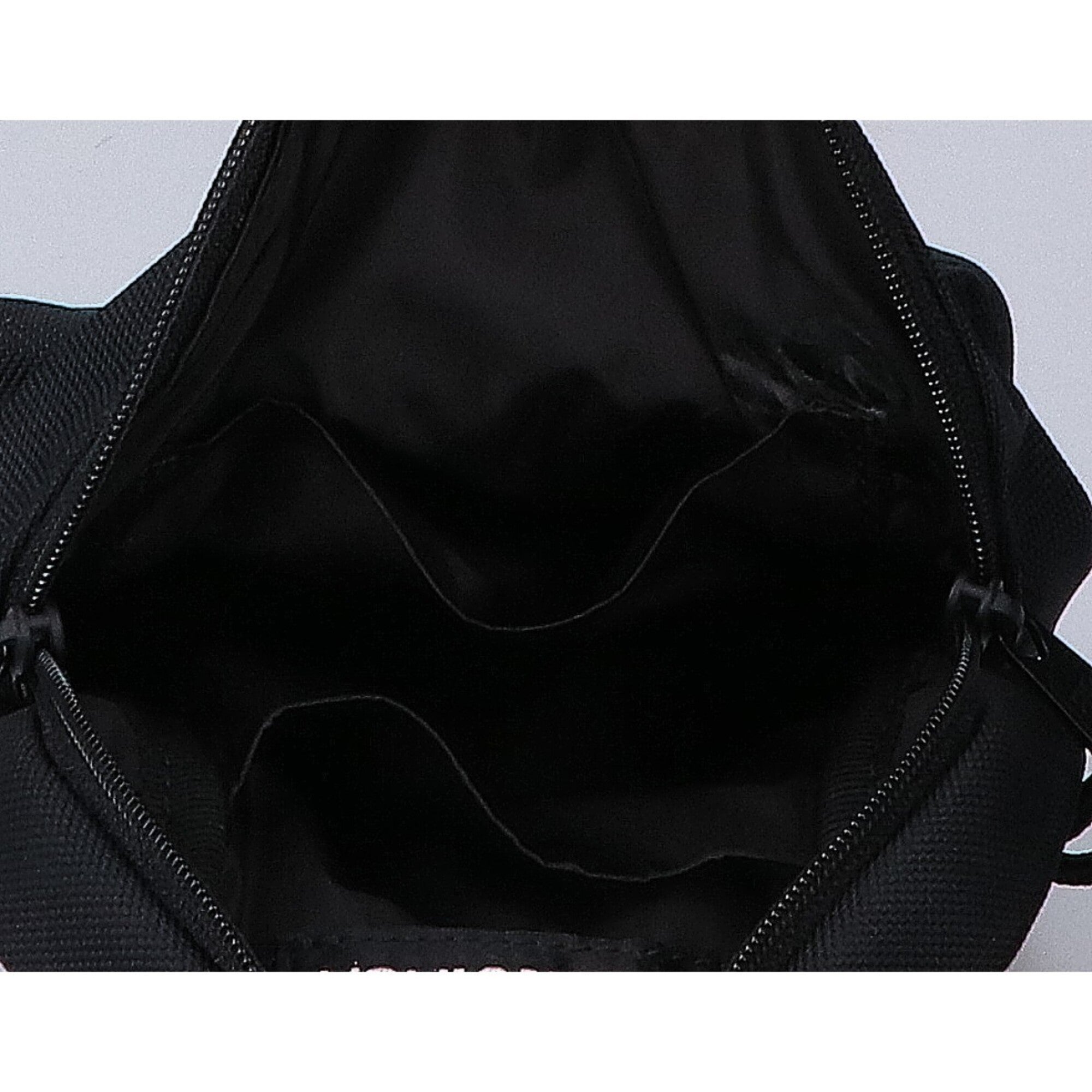 Balenciaga Black Nylon Shoulder Bag (Pre-Owned)