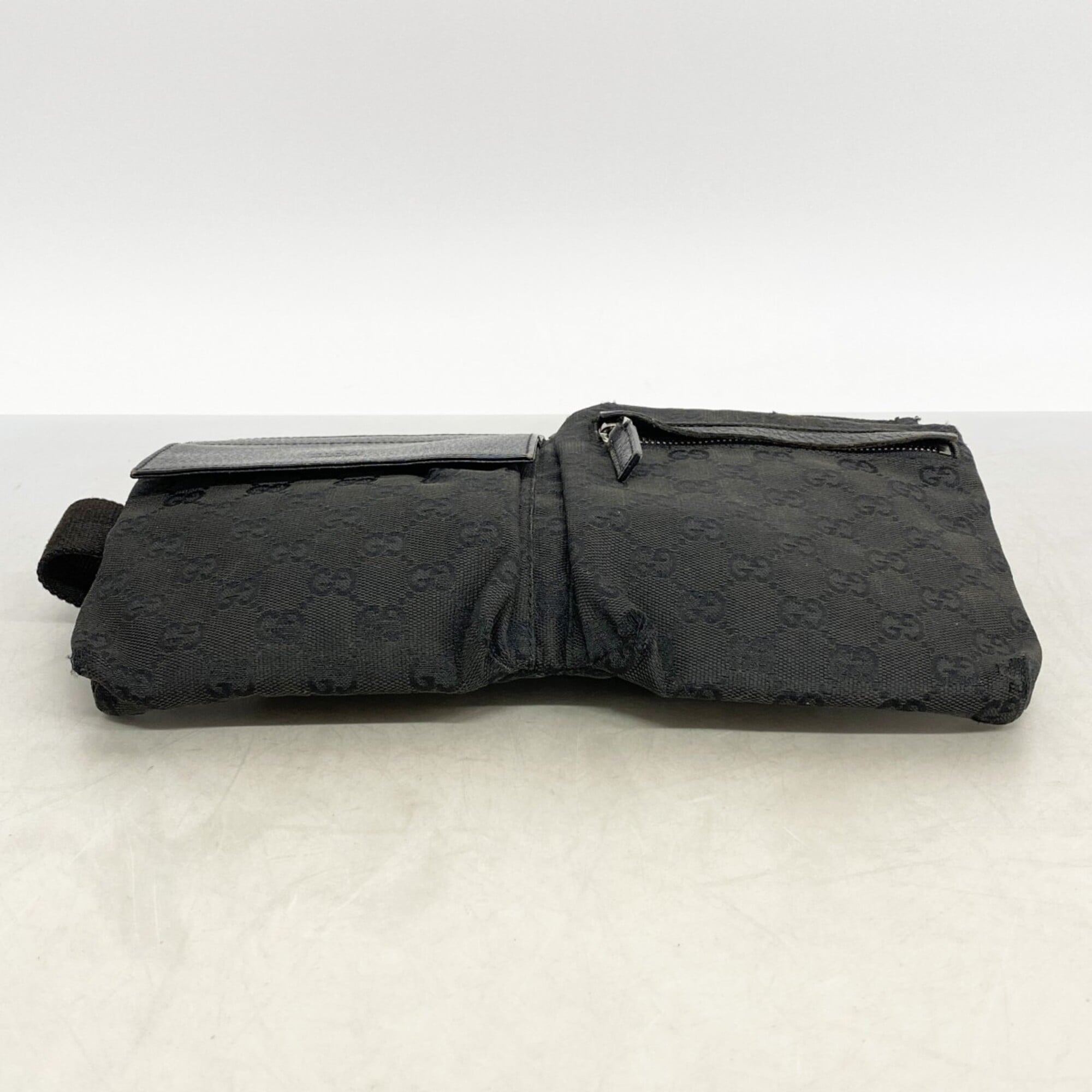 Gucci Black Canvas Fanny Pack (Pre-Owned)