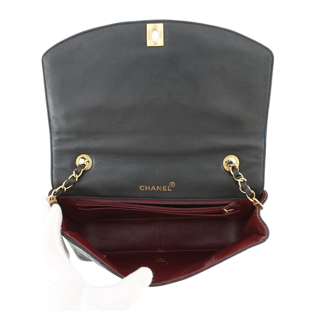 Chanel Black Grained Calfskin Handbag Shoulder Bag (Pre-Owned)