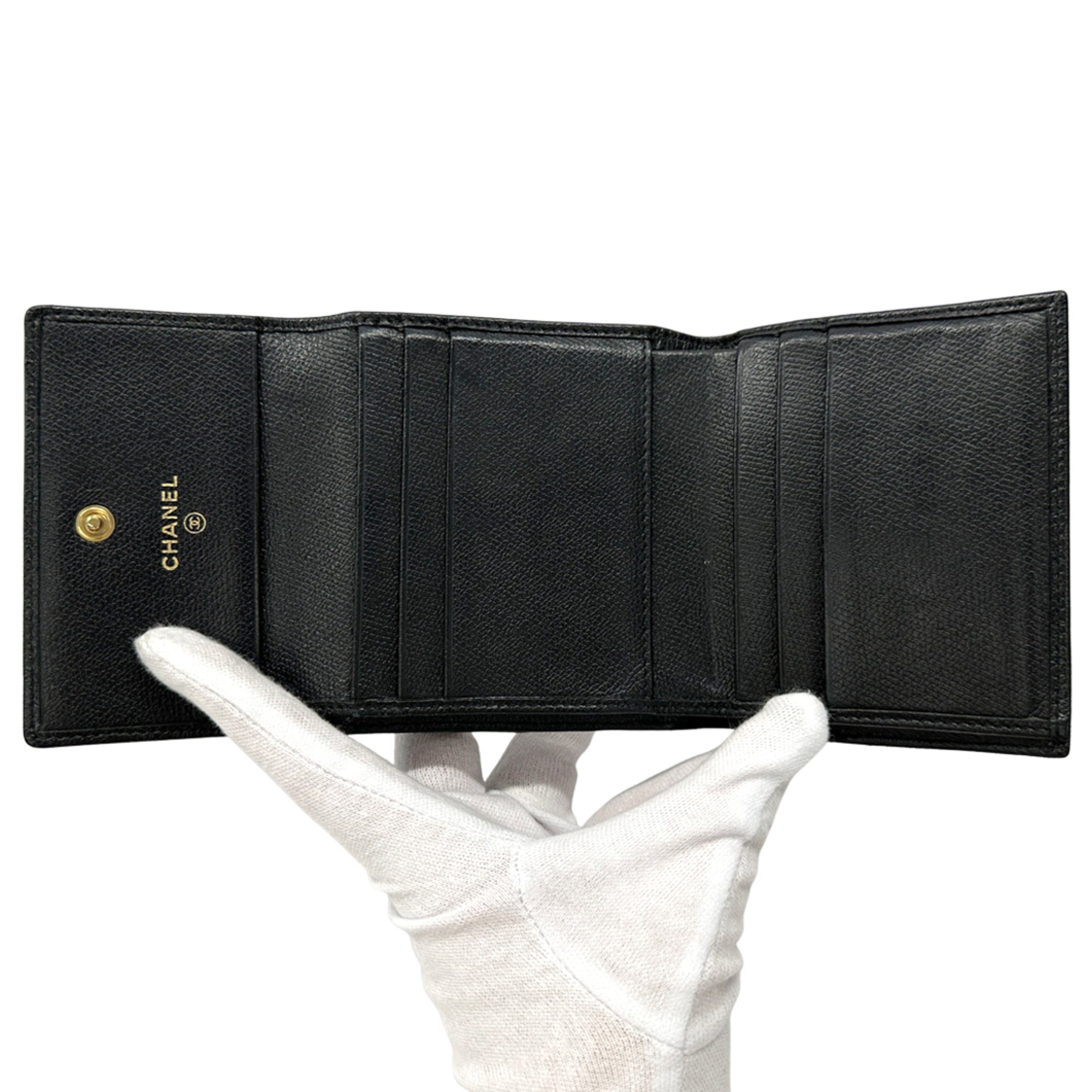 Chanel Black Leather Wallet (Bi-Fold) (Pre-Owned)