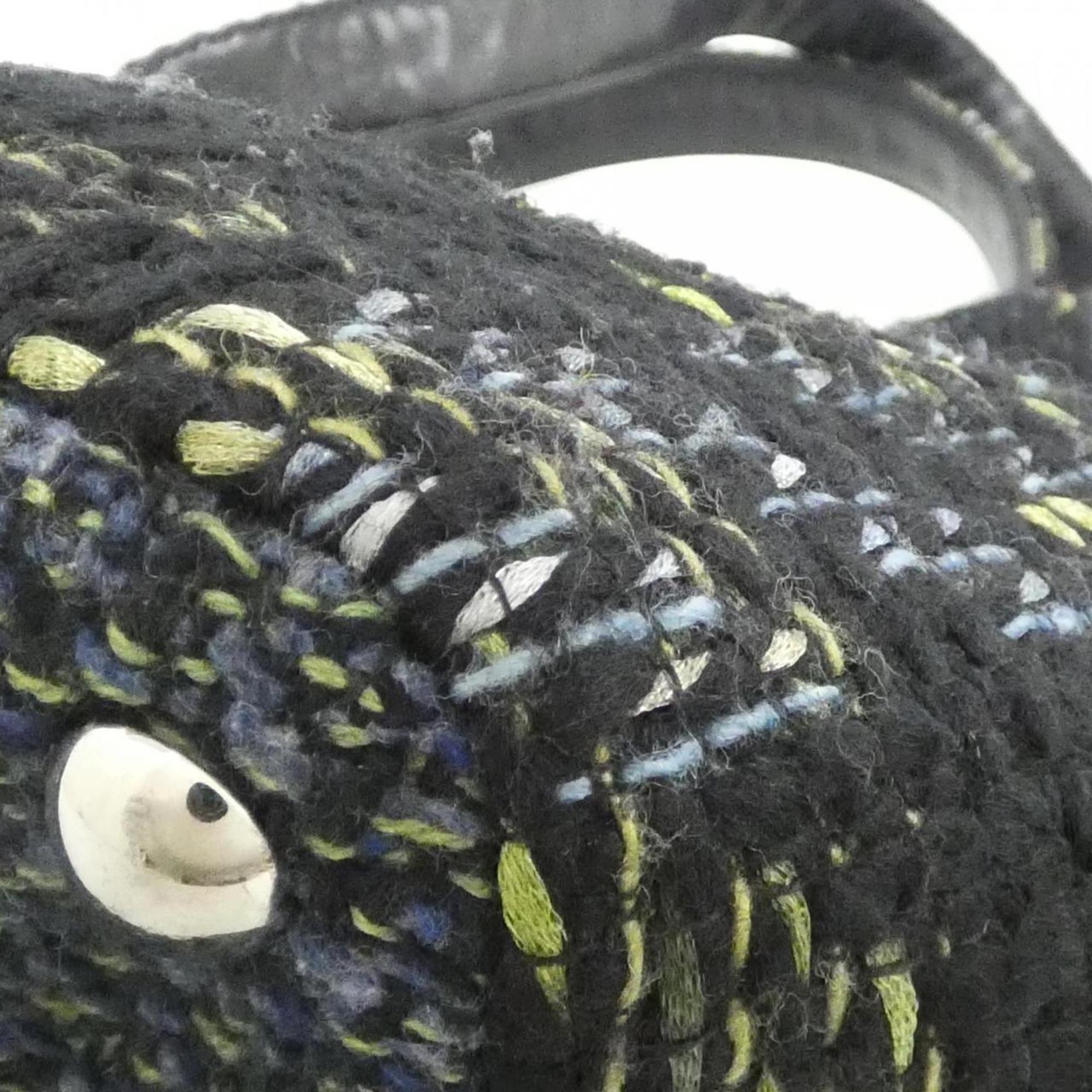 Chanel Navy Tweed Shoulder Bag (Pre-Owned)