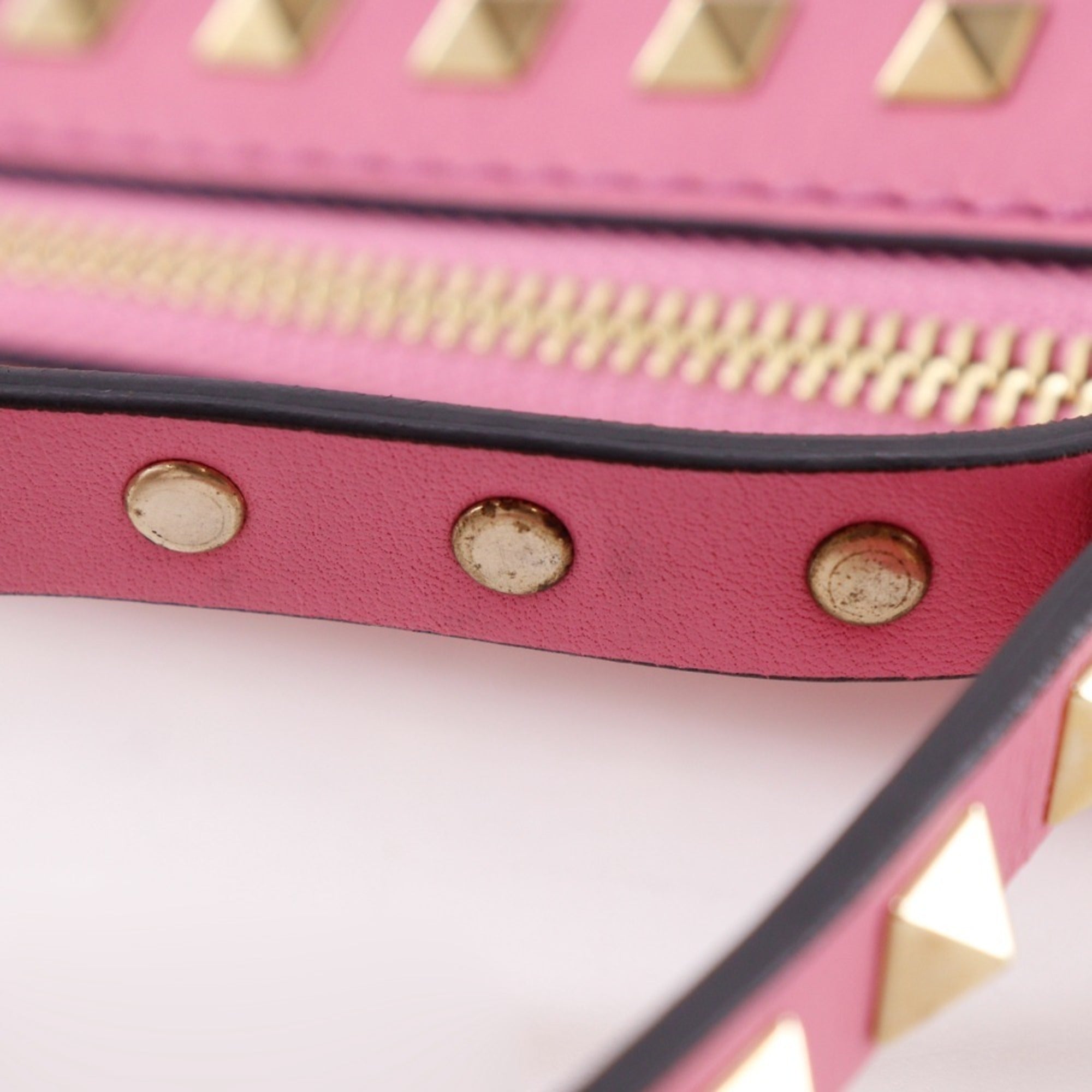 Valentino Pink Leather Clutch Bag (Pre-Owned)