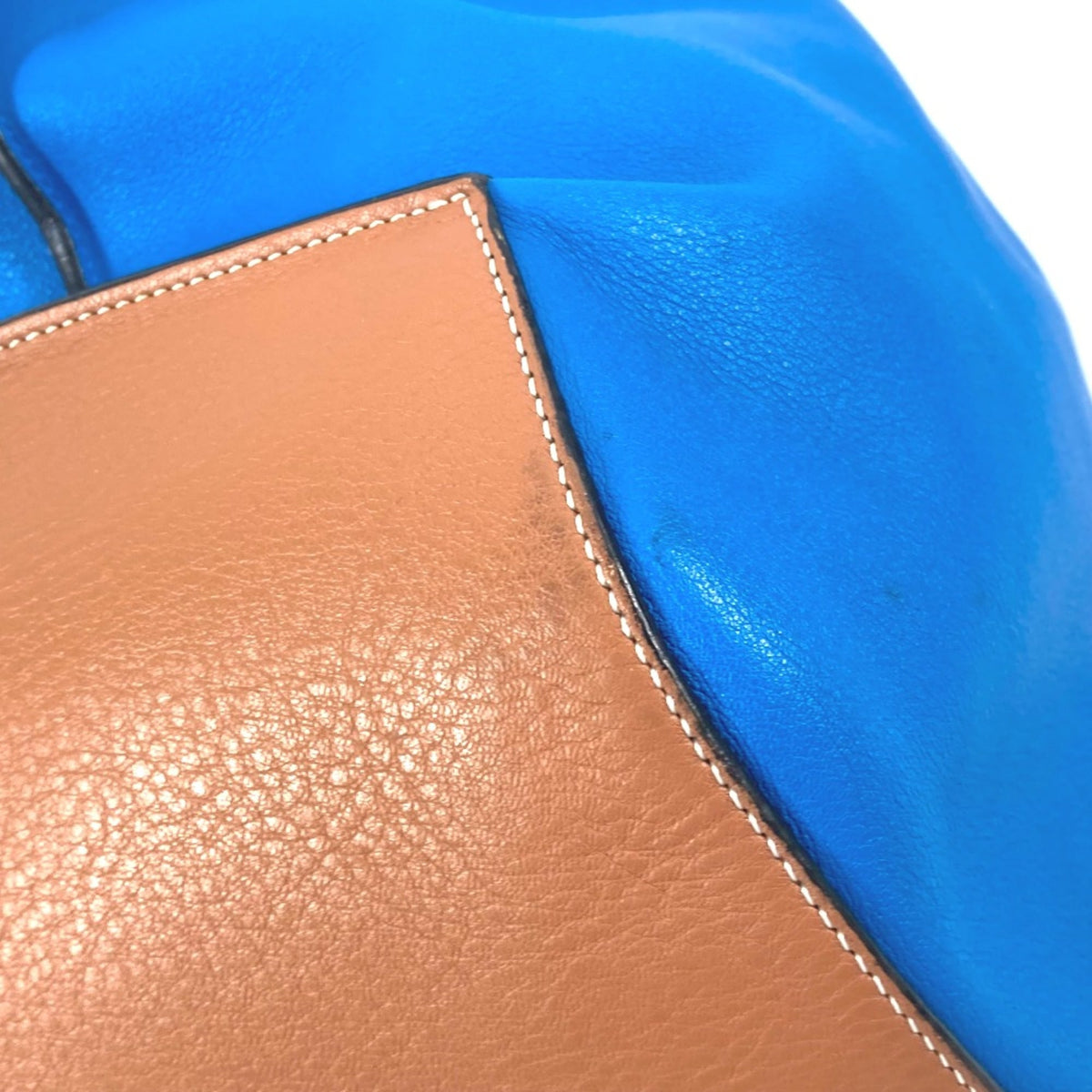 Loewe Blue Leather Shoulder Bag (Pre-Owned)