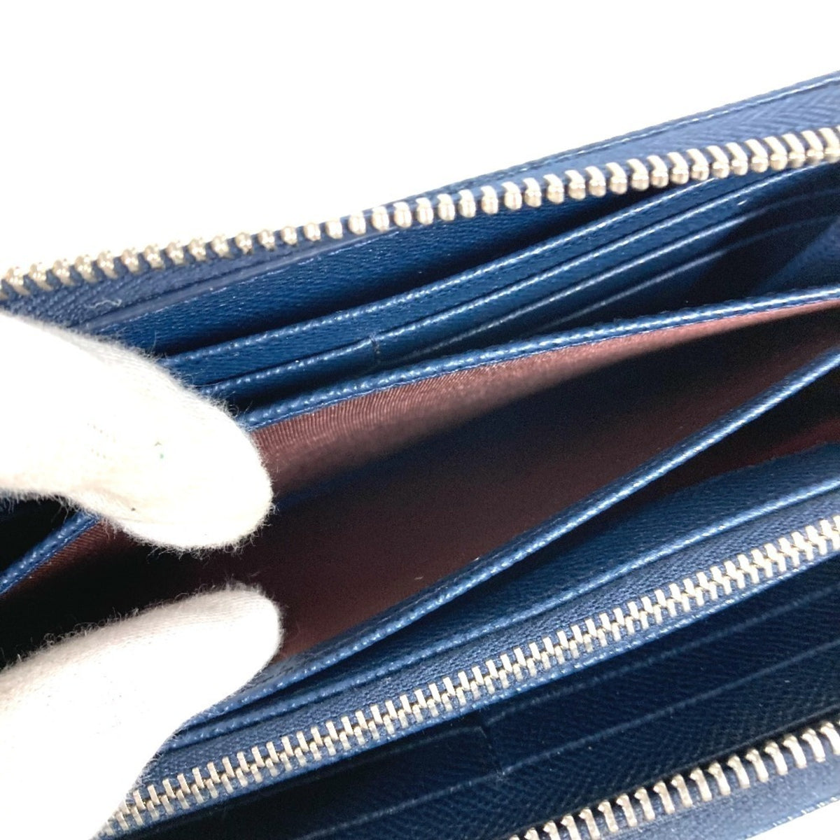 Bvlgari Blue Leather Long Wallet (Bi-Fold) (Pre-Owned)