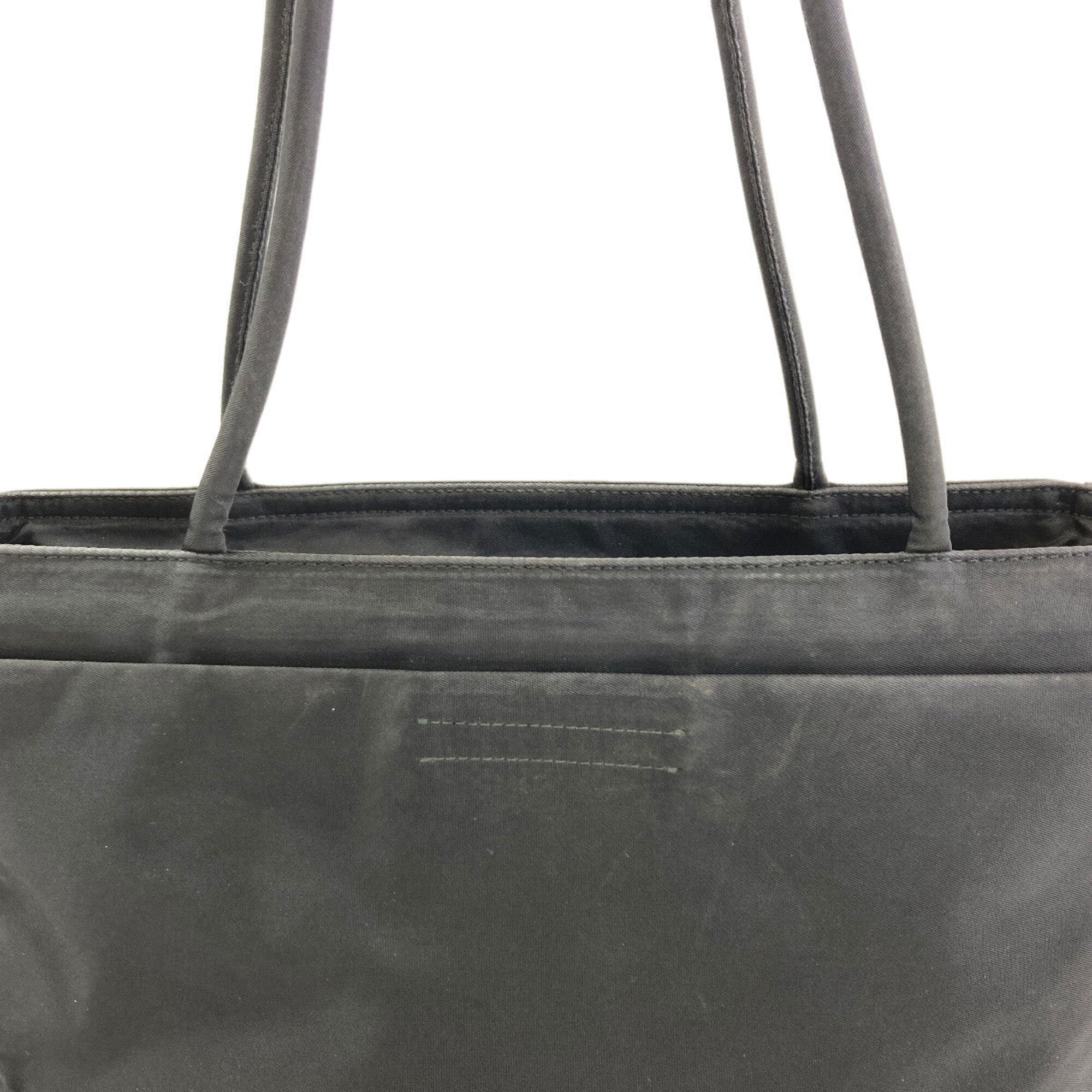 Prada Black Nylon Tote Bag (Pre-Owned)