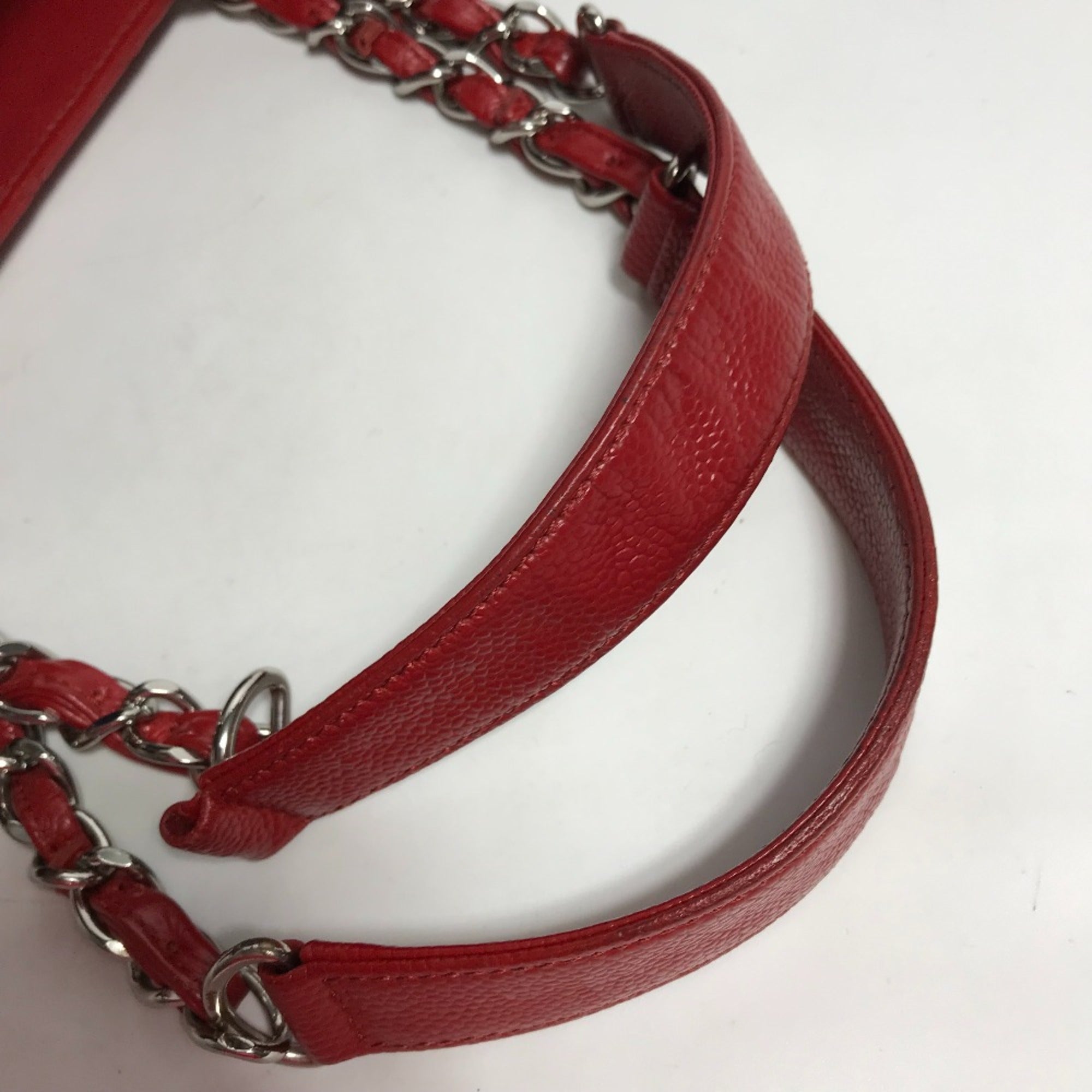 Chanel Red Leather Tote Bag (Pre-Owned)