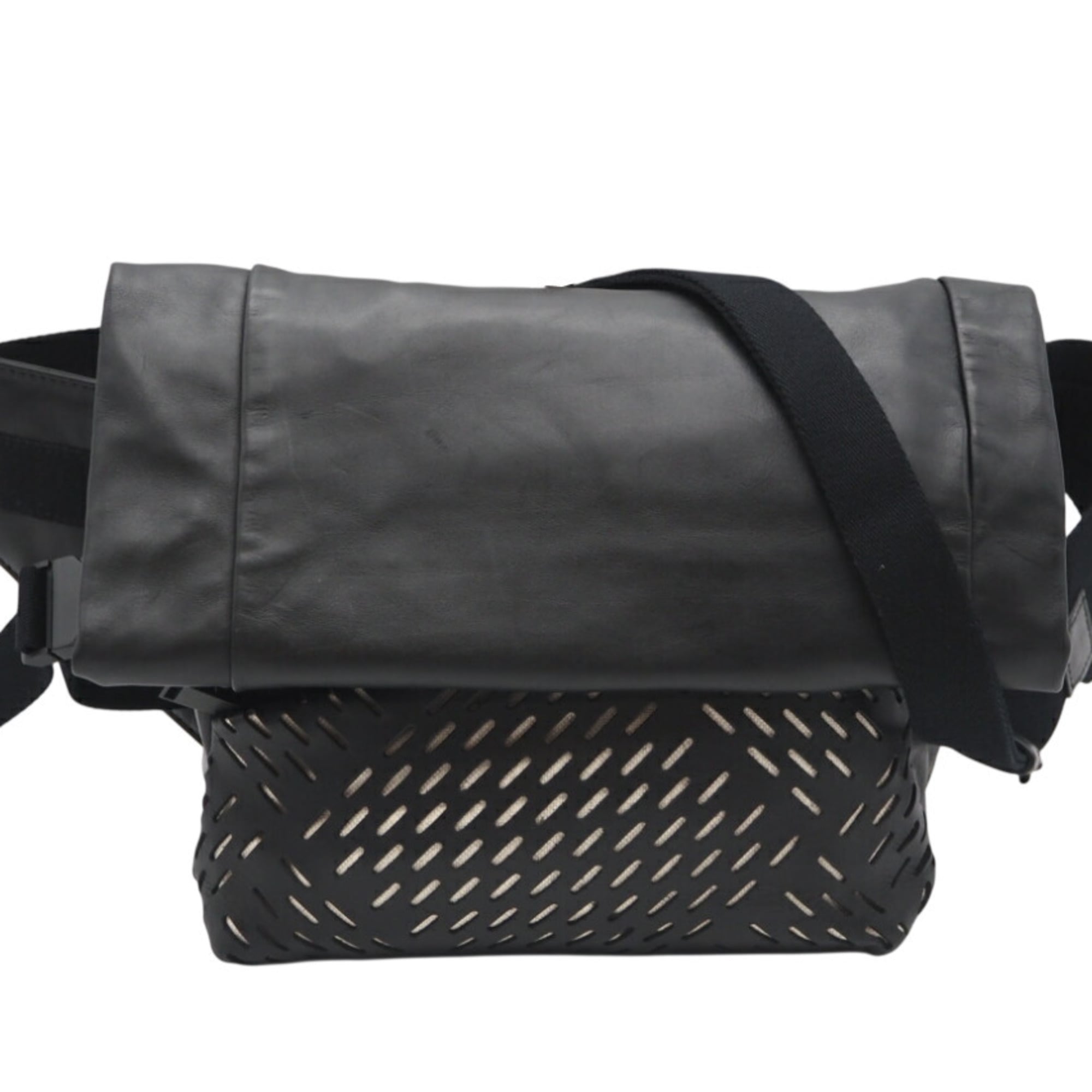 Bottega Veneta Black Leather Sling Bag (Pre-Owned)