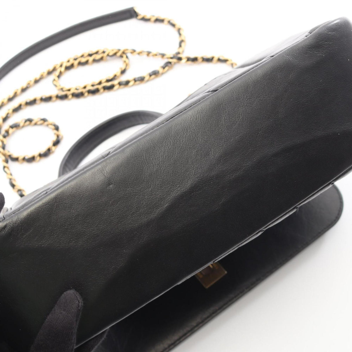 Chanel Black Leather Handbag Shoulder Bag (Pre-Owned)