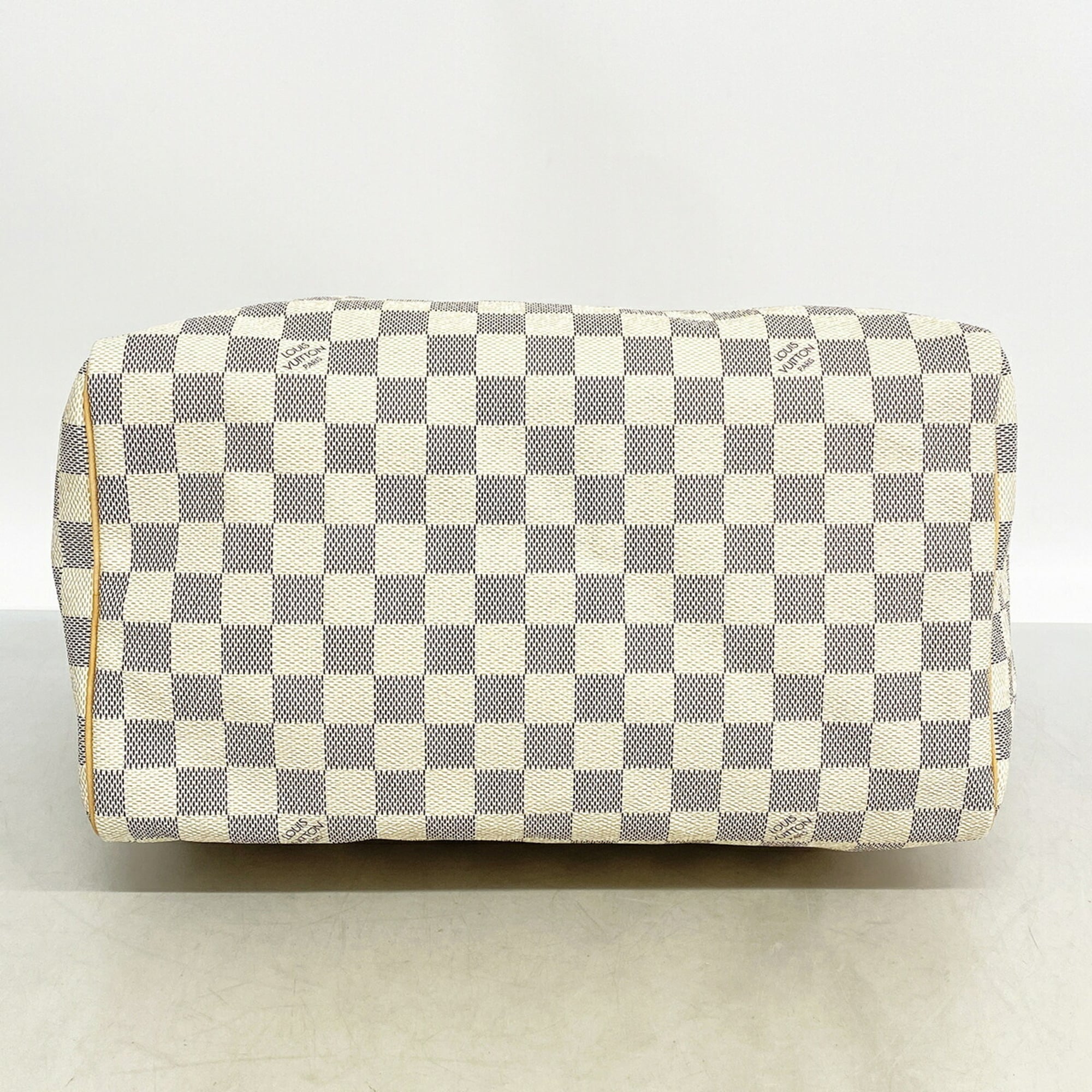 Louis Vuitton White Handbag (Pre-Owned)
