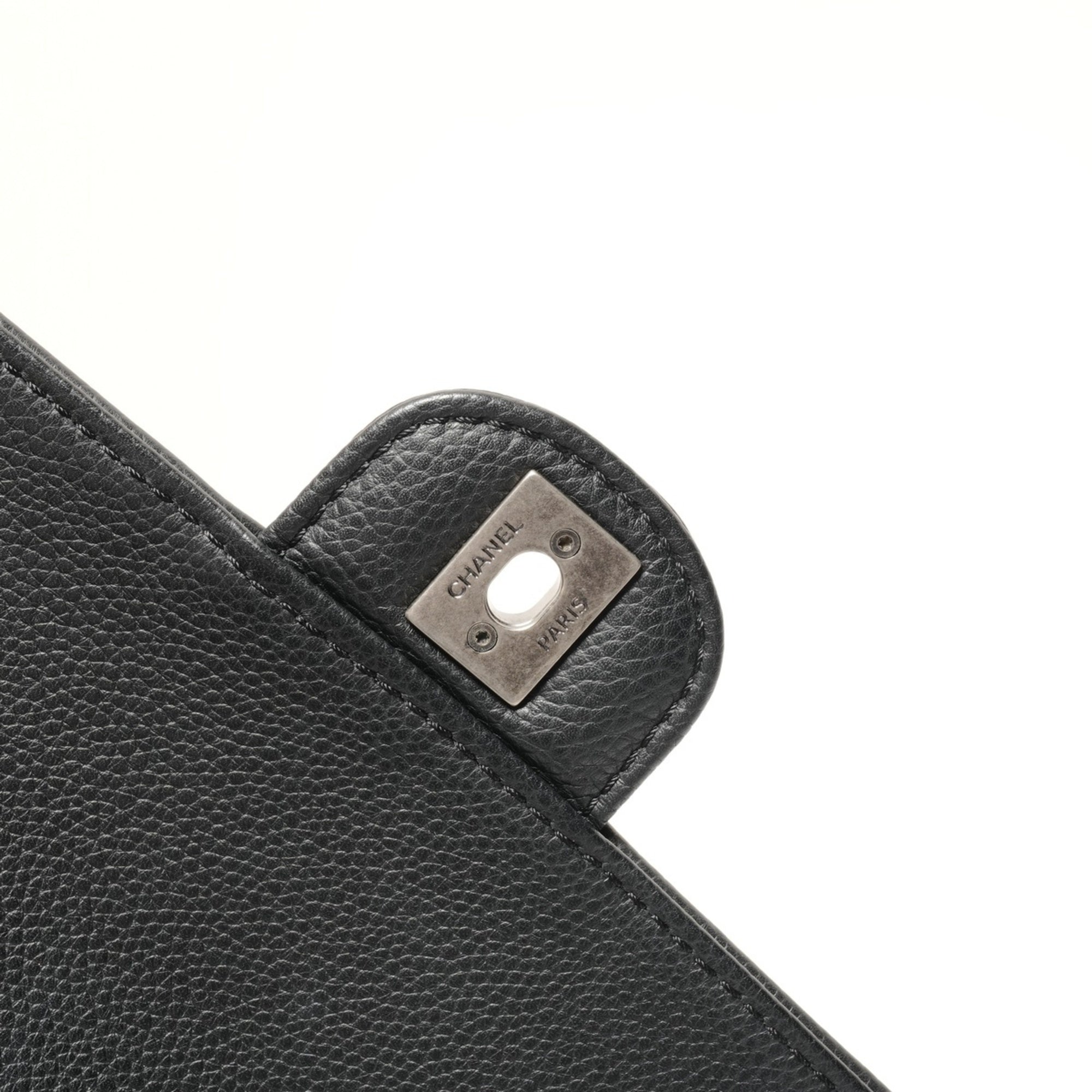 Chanel Black Shoulder Bag (Pre-Owned)