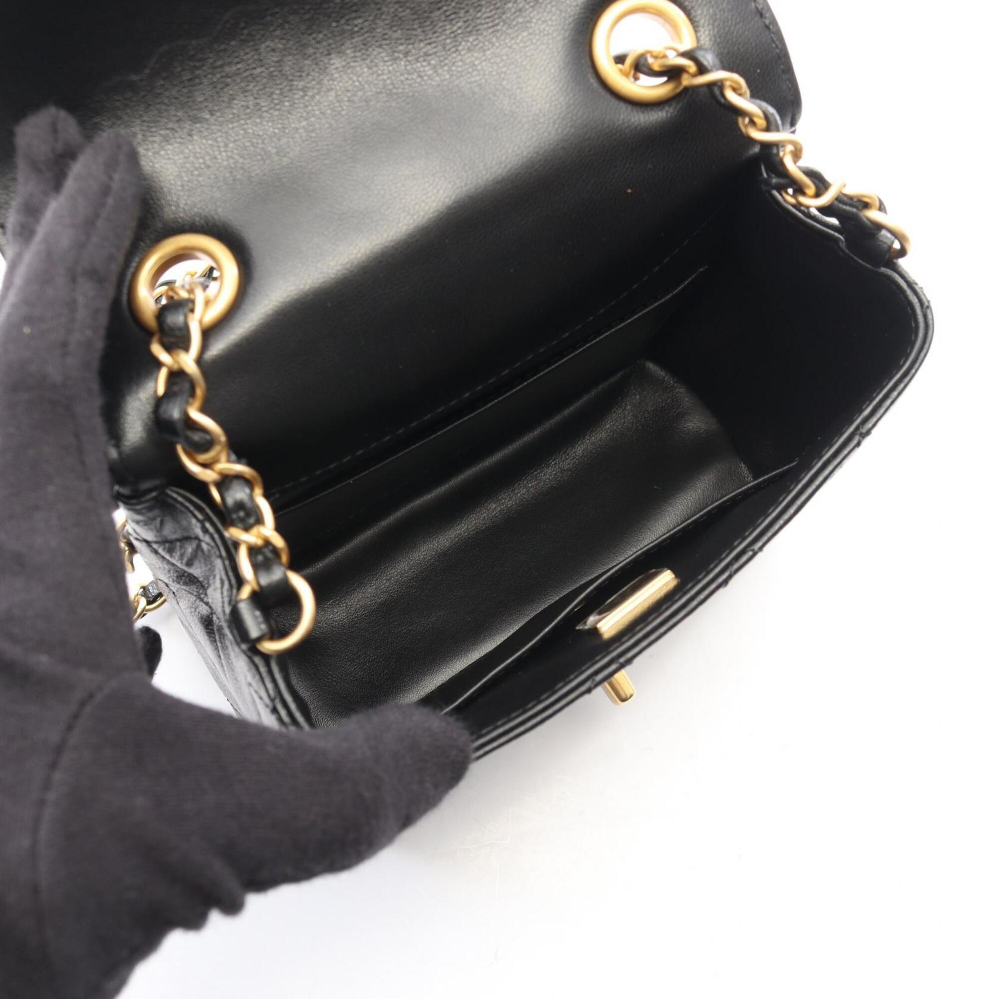 Chanel Matelasse Black Leather Handbag Shoulder Bag (Pre-Owned)