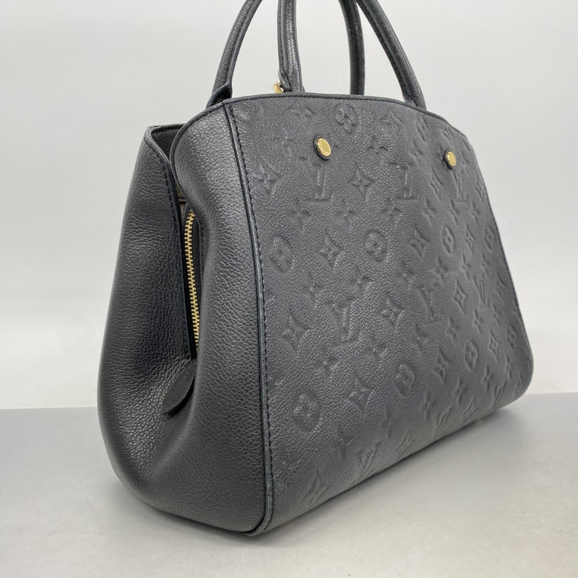 Louis Vuitton Noir Handbag (Pre-Owned)