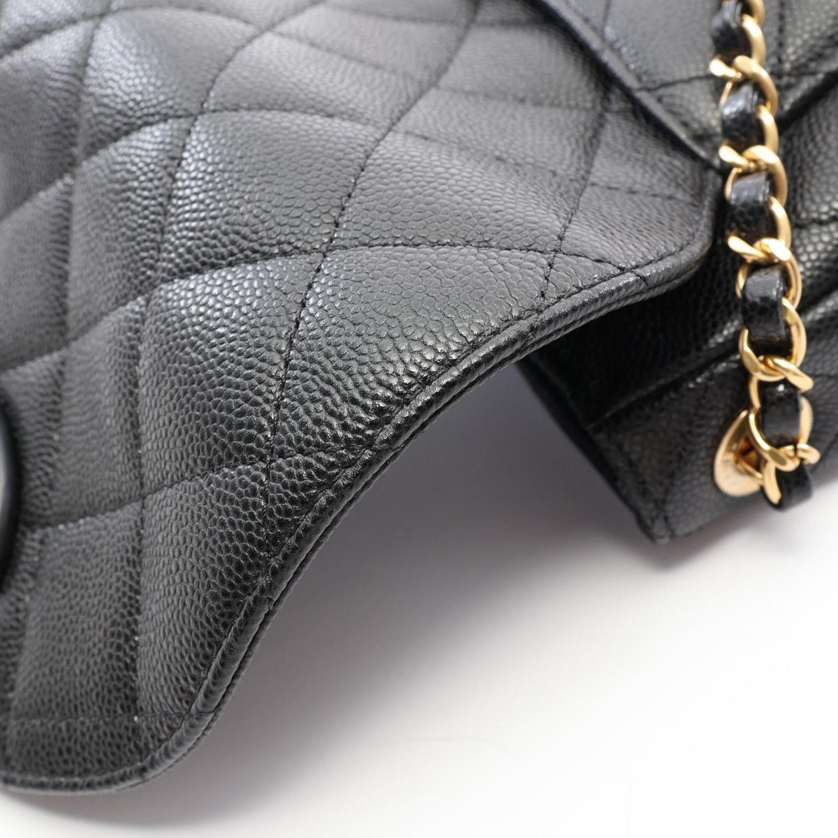 Chanel Black Grained Calfskin Handbag Shoulder Bag (Pre-Owned)