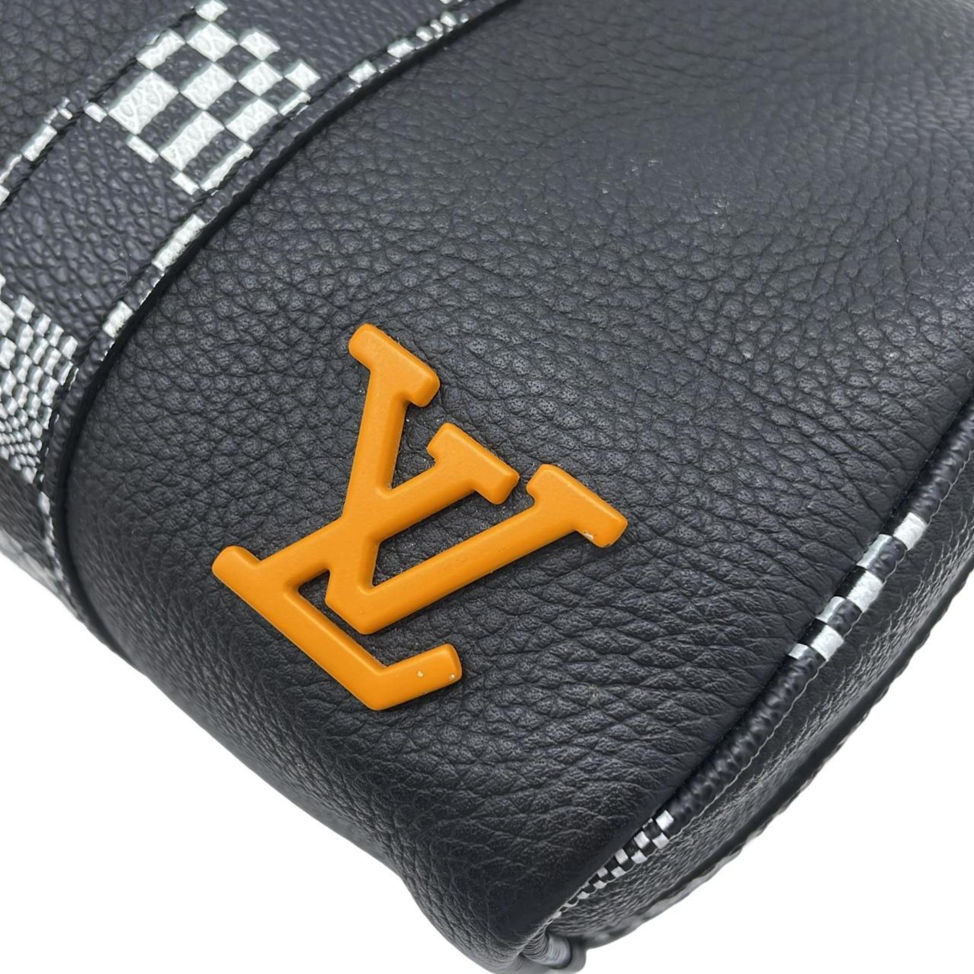 Louis Vuitton Black Leather Shoulder Bag (Pre-Owned)