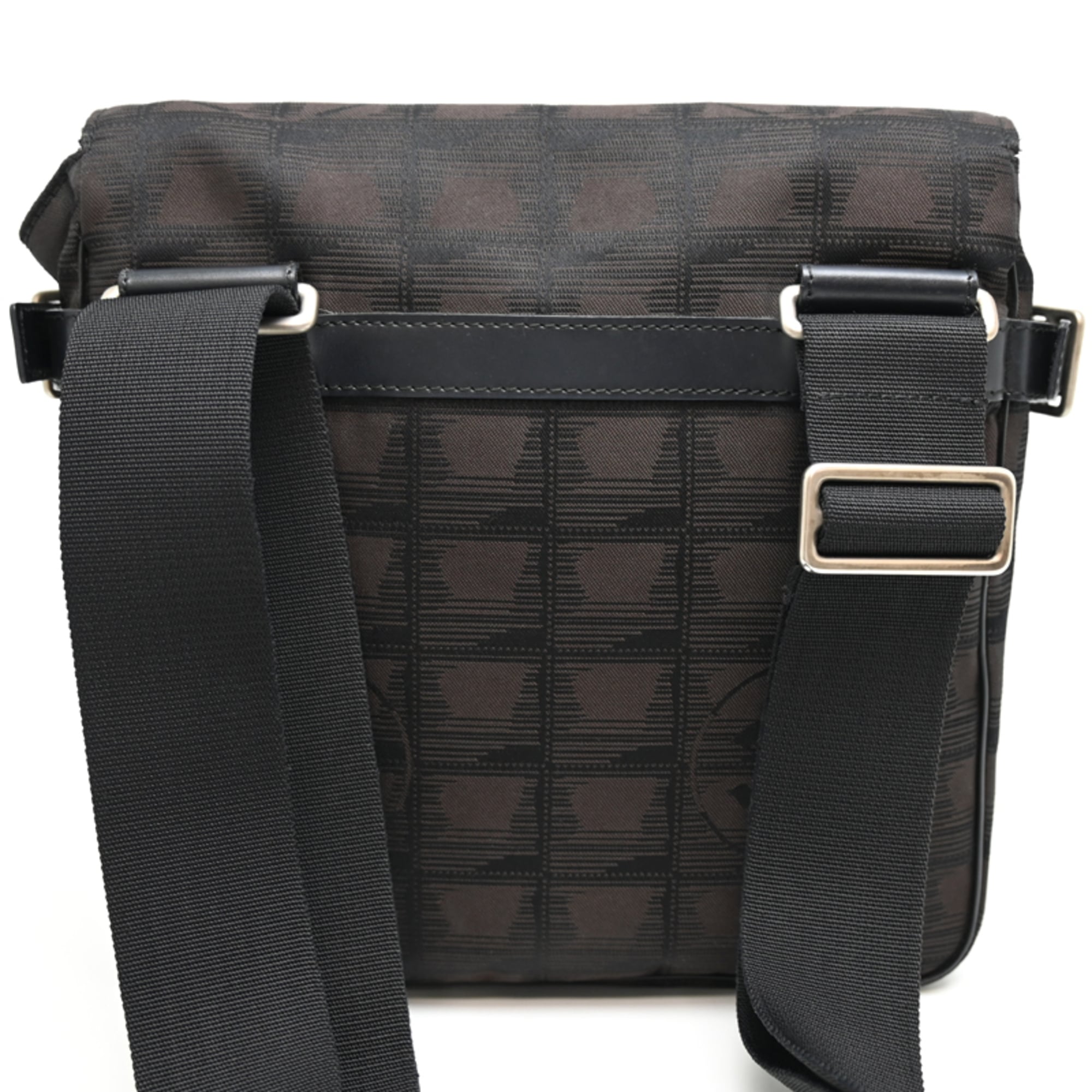 Chanel Brown Nylon Shoulder Bag (Pre-Owned)