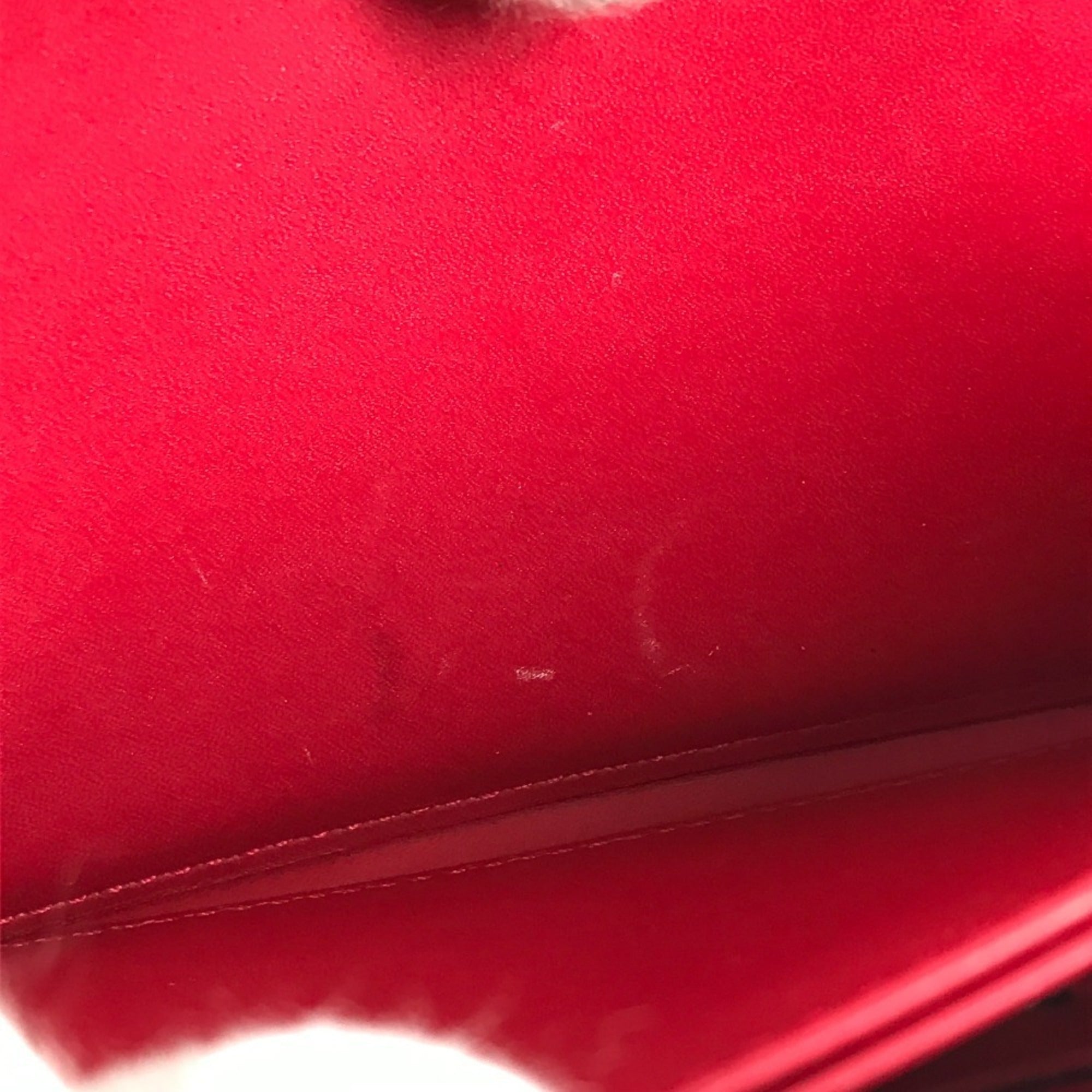 Louis Vuitton Red Color White Patent Leather Long Wallet (Bi-Fold) (Pre-Owned)