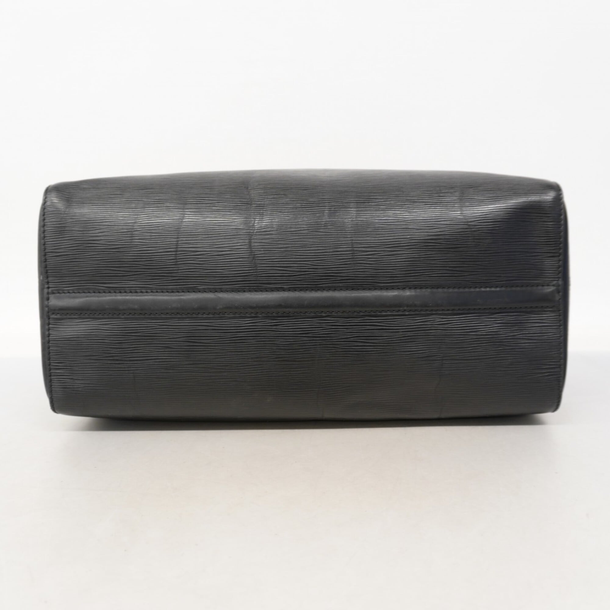 Louis Vuitton Noir Handbag (Pre-Owned)