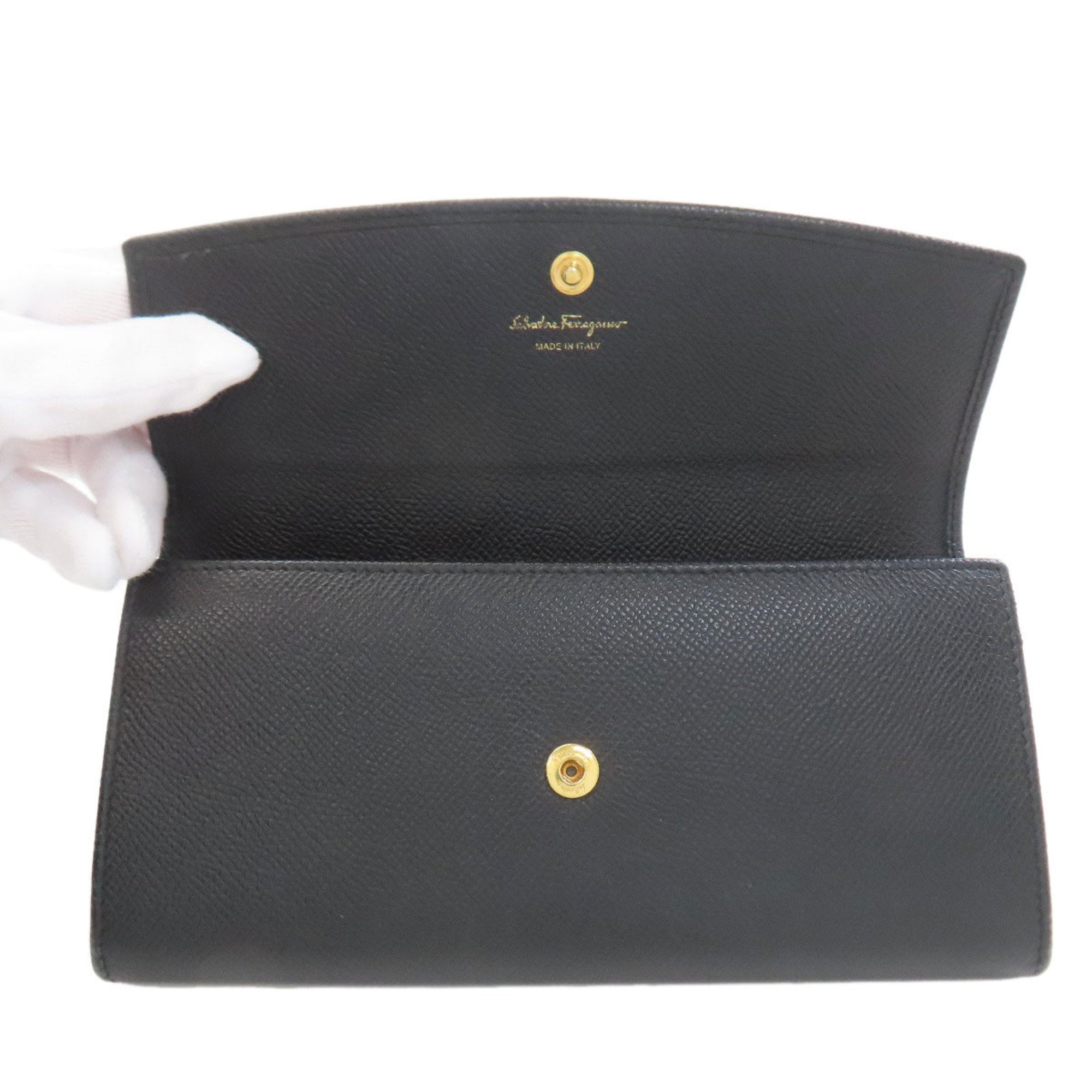 Salvatore Ferragamo Black Leather Long Wallet (Bi-Fold) (Pre-Owned)