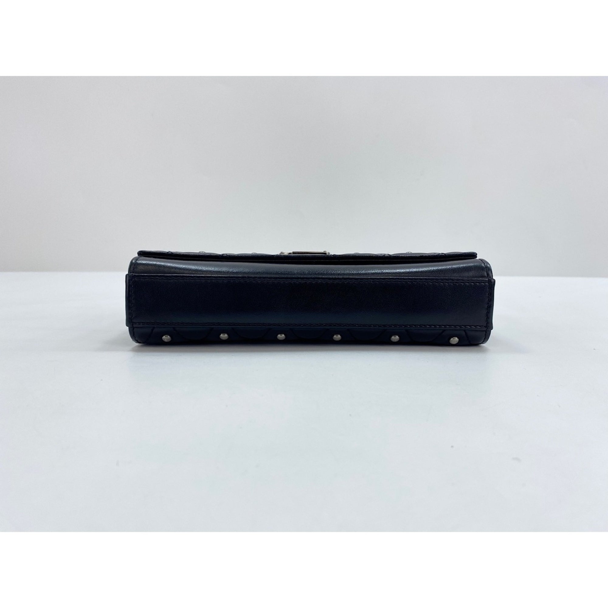 Yves Saint Laurent Black Shoulder Bag (Pre-Owned)