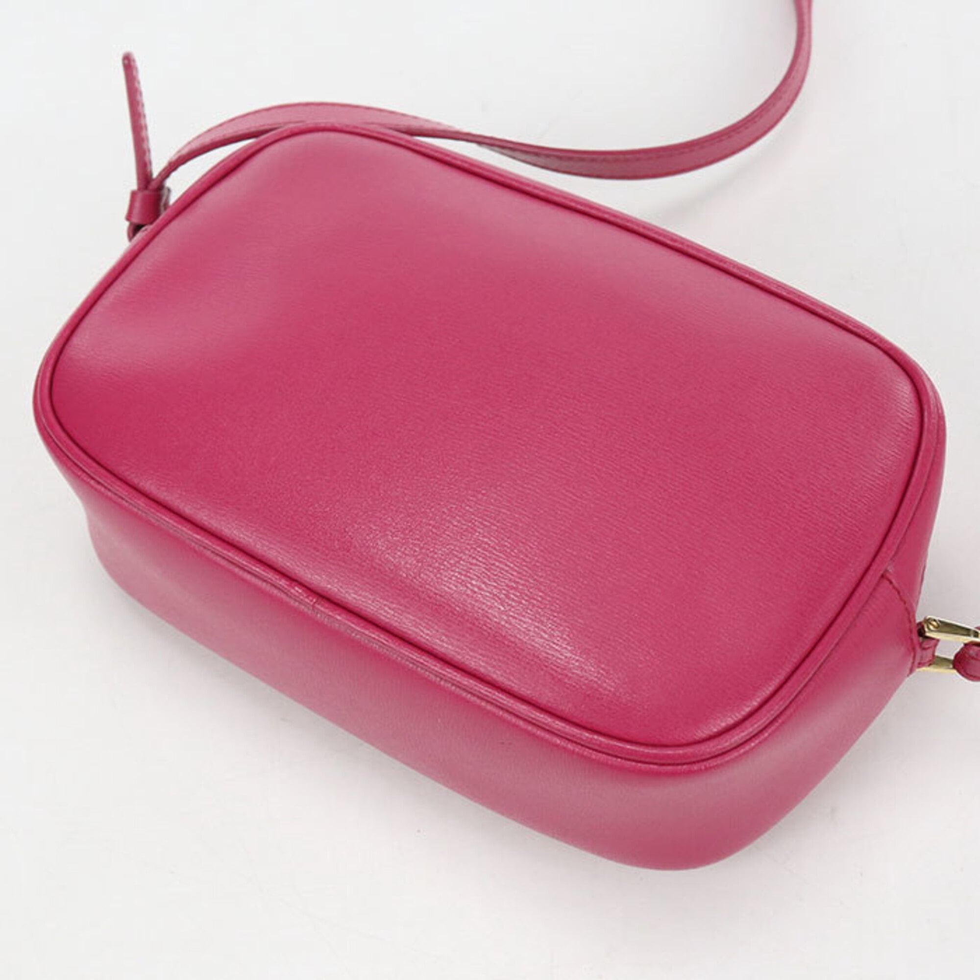 Salvatore Ferragamo Pink Leather Shoulder Bag (Pre-Owned)