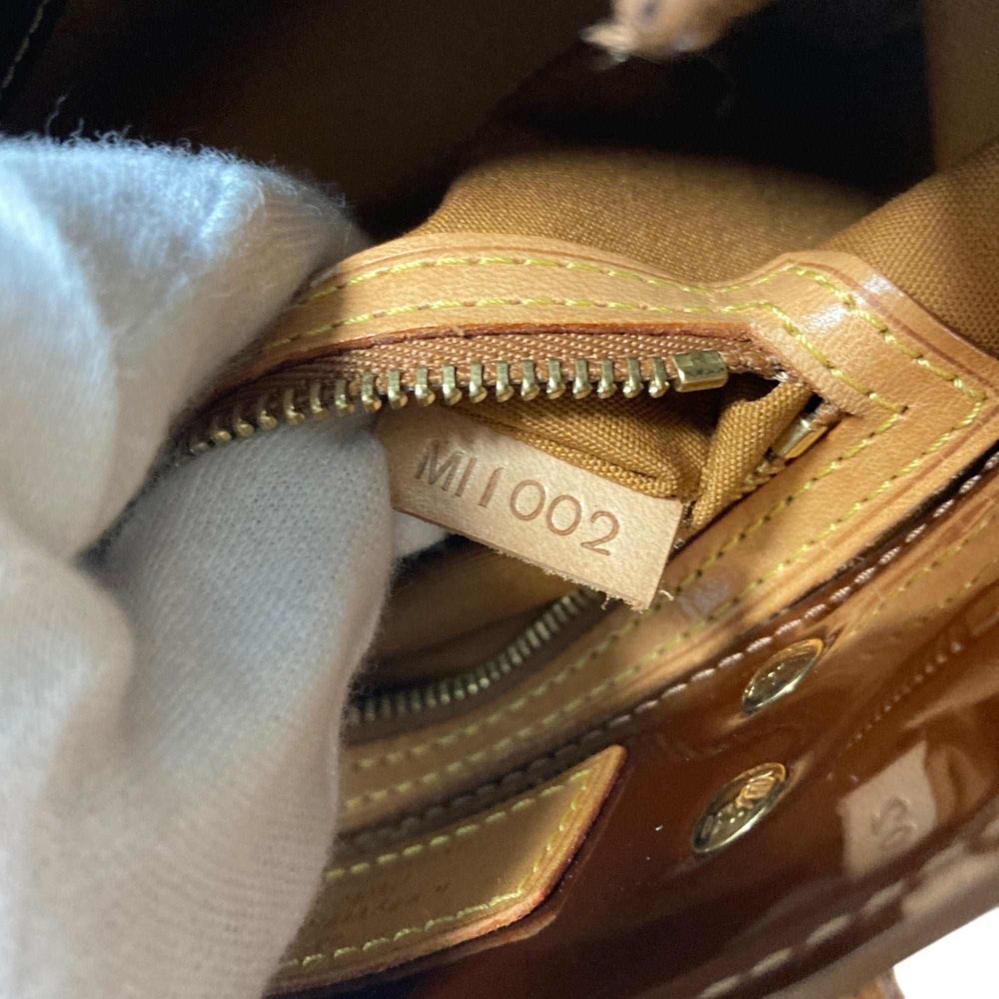 Louis Vuitton Bronze Monogram Vernis Handbag (Pre-Owned)