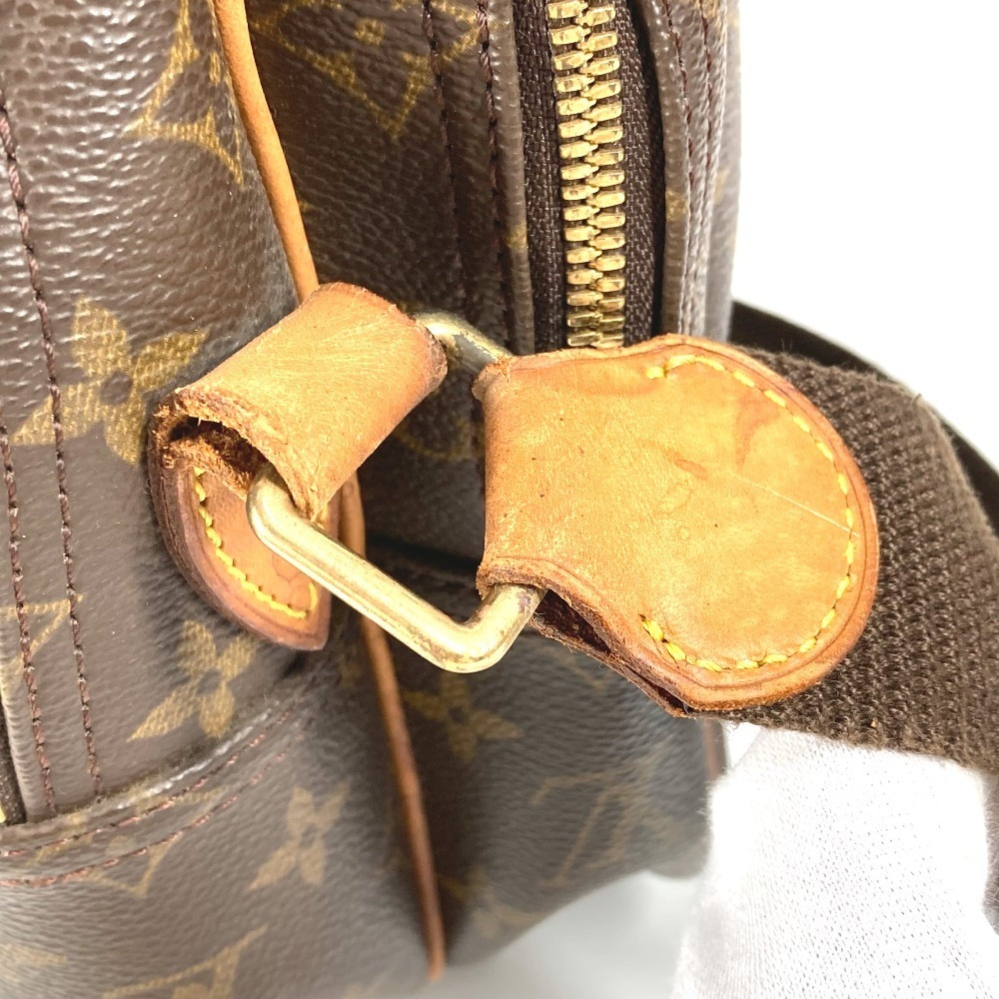 Louis Vuitton Brown Monogram Handbag Pochette Shoulder Bag (Pre-Owned)
