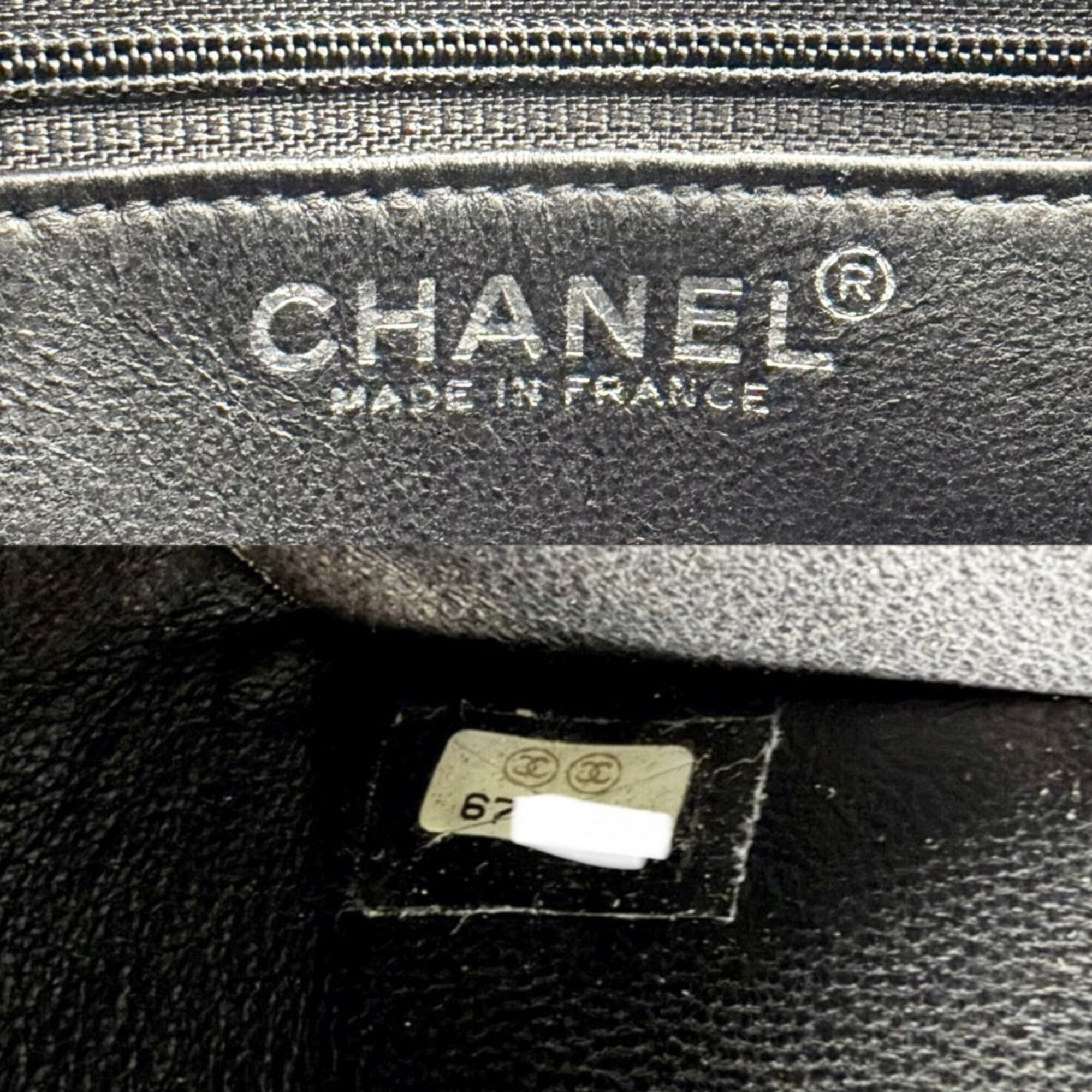 Chanel Matelasse Black Grained Calfskin Handbag Tote Bag (Pre-Owned)