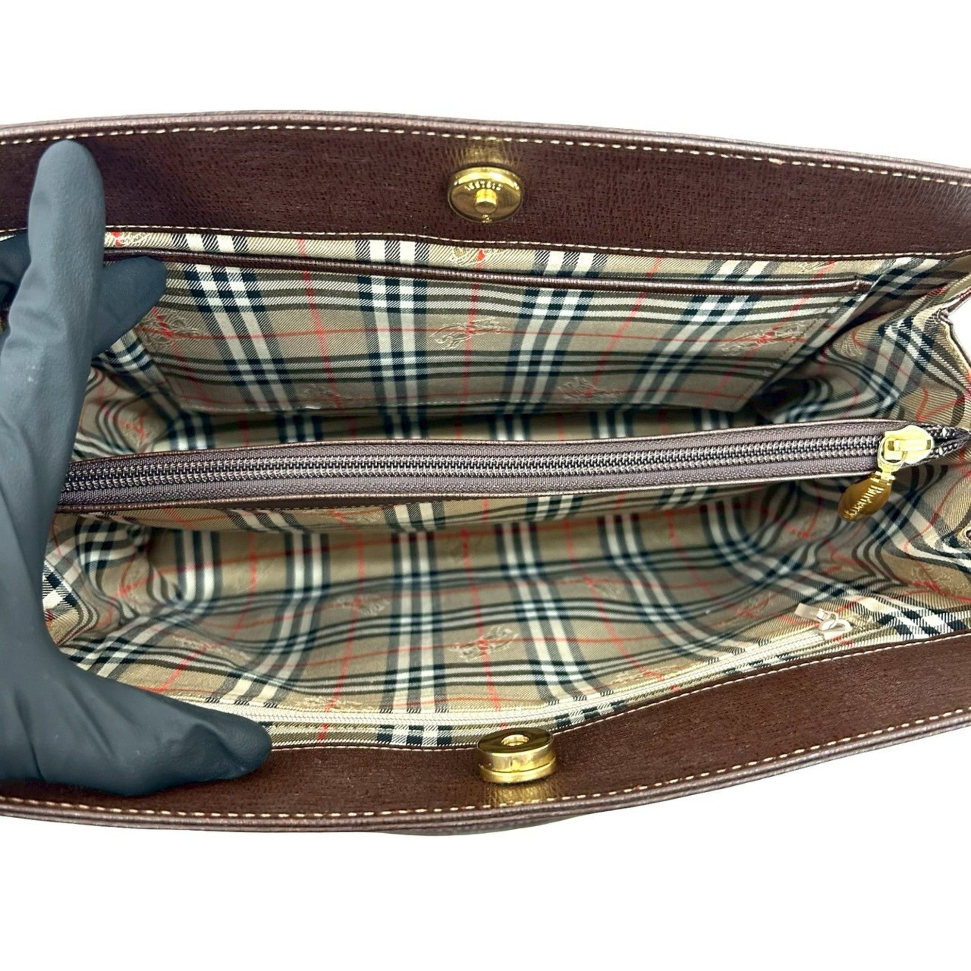 Burberry Brown Leather Handbag (Pre-Owned)