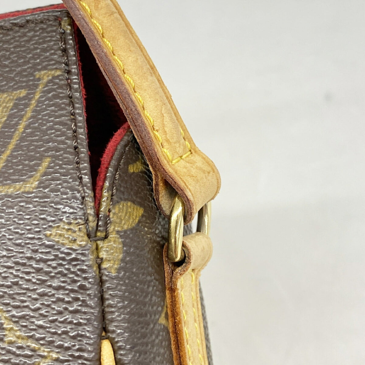 Louis Vuitton Brown Handbag (Pre-Owned)