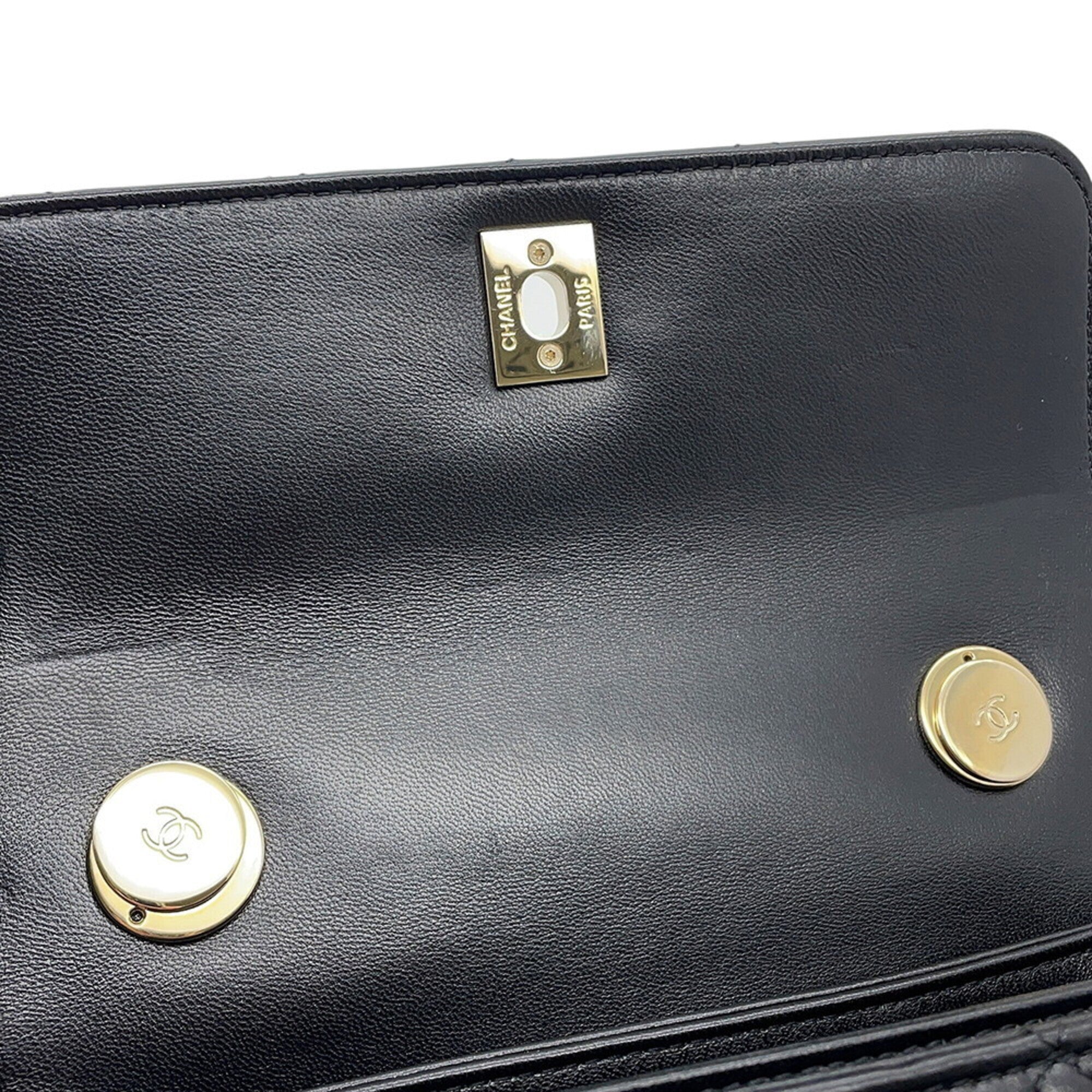 Chanel Black Leather Handbag Shoulder Bag (Pre-Owned)