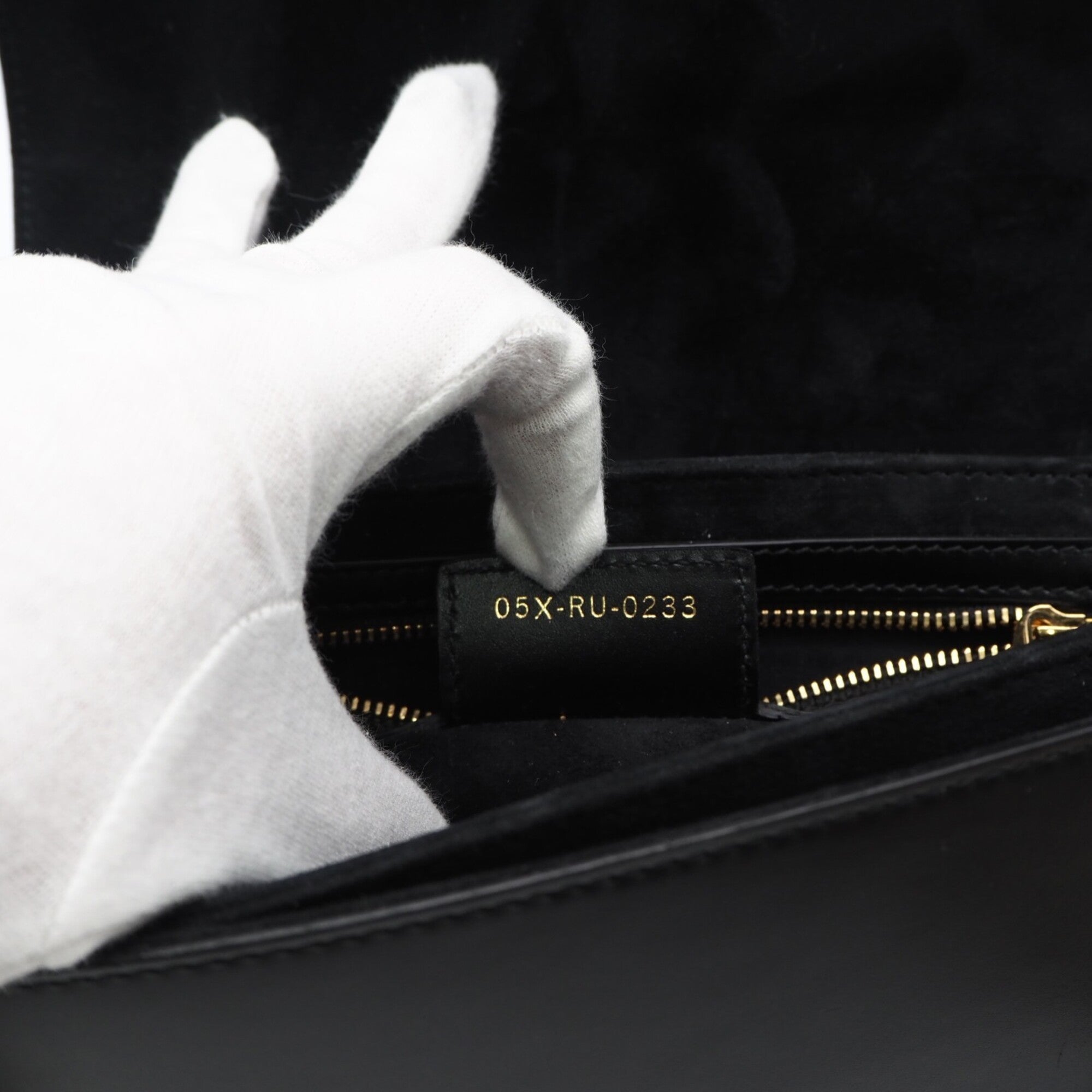 Christian Dior Black Leather Shoulder Bag (Pre-Owned)